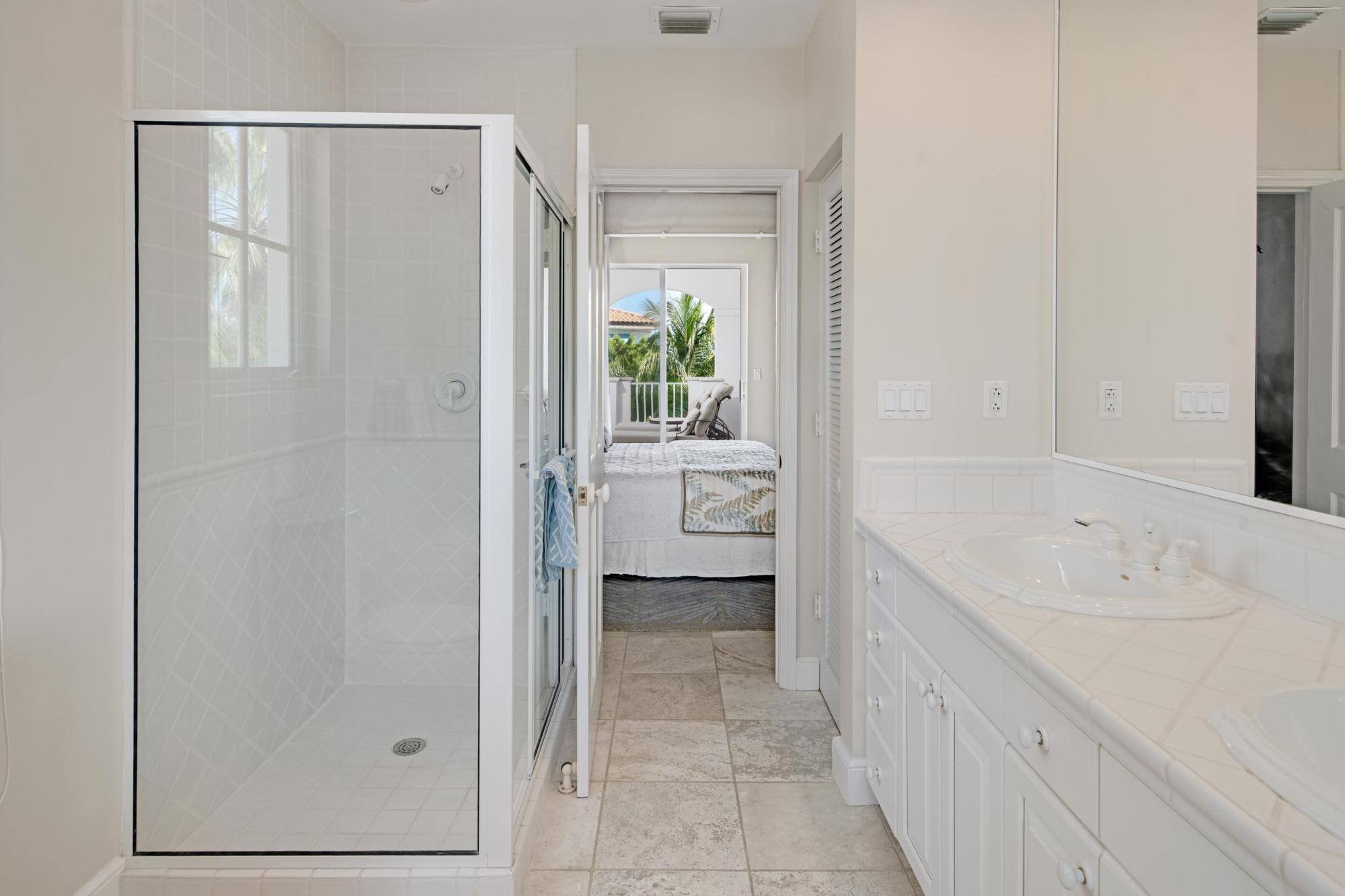 The Mansions 4104 - 2BR Beachfront