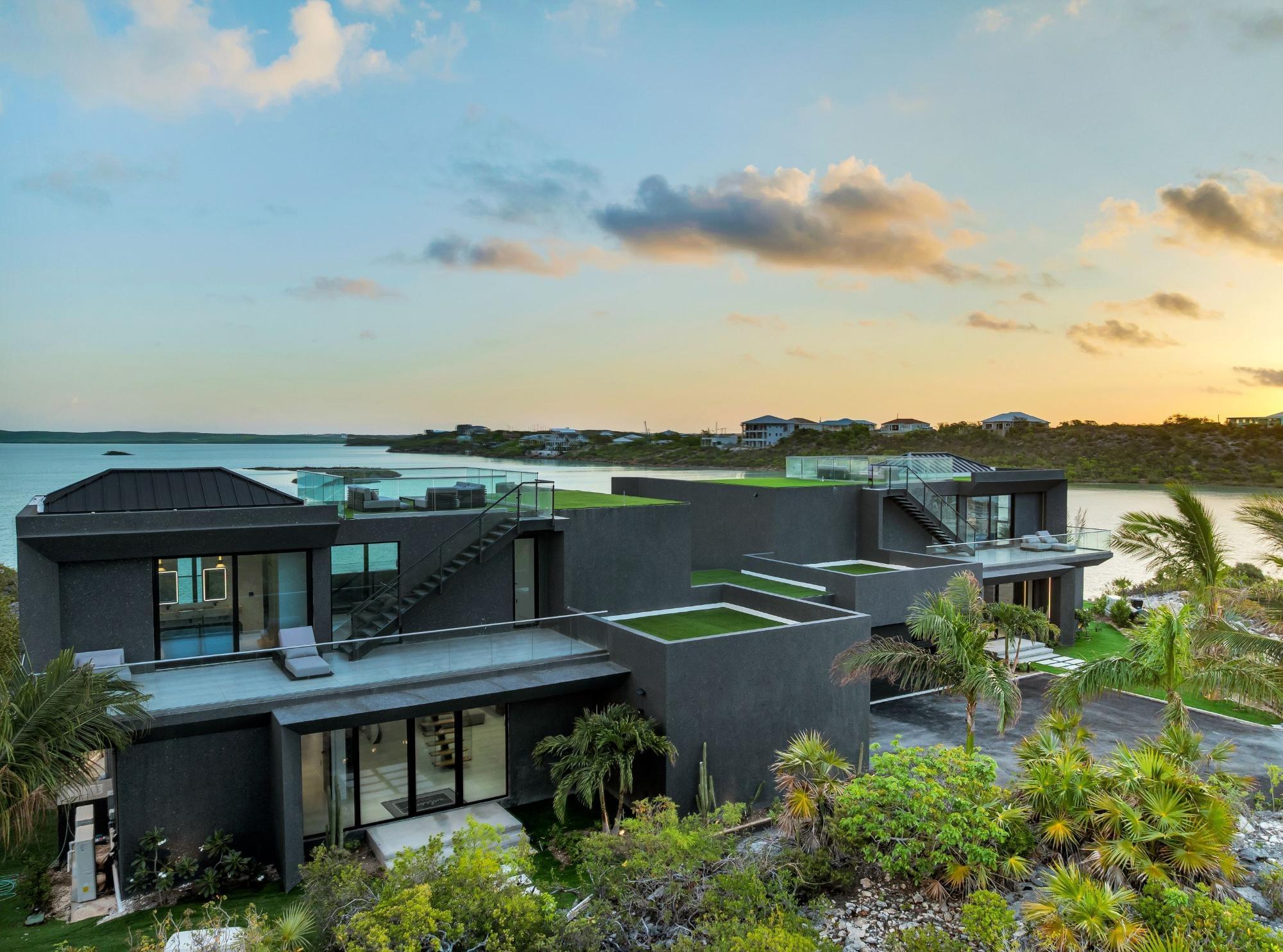 ONYX TWIN VILLAS — photo 5