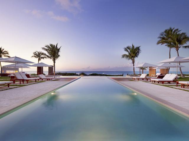 D500 Villas At Grace Bay Club