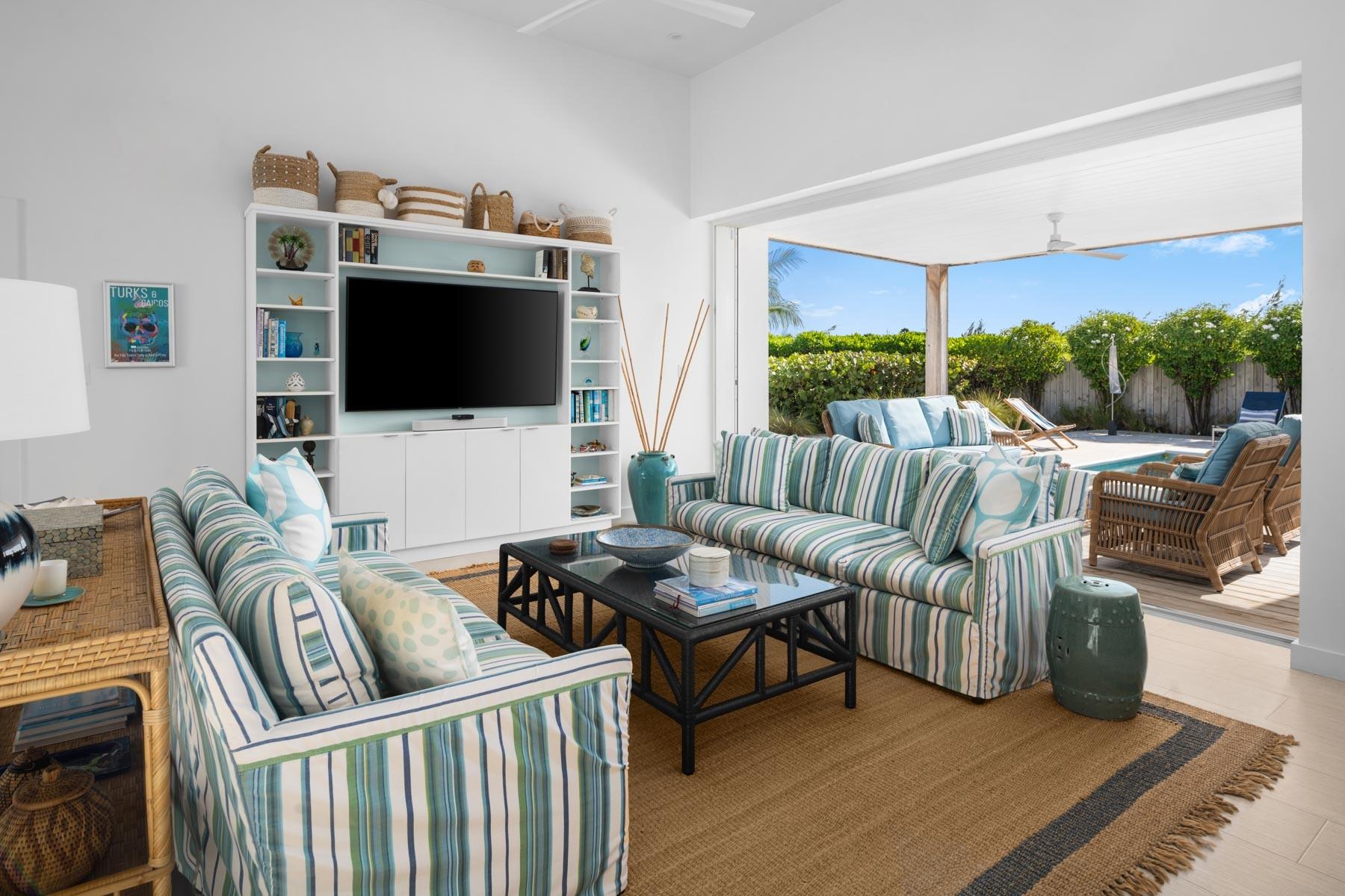 6 SUNSET BEACH VILLAS — photo 3