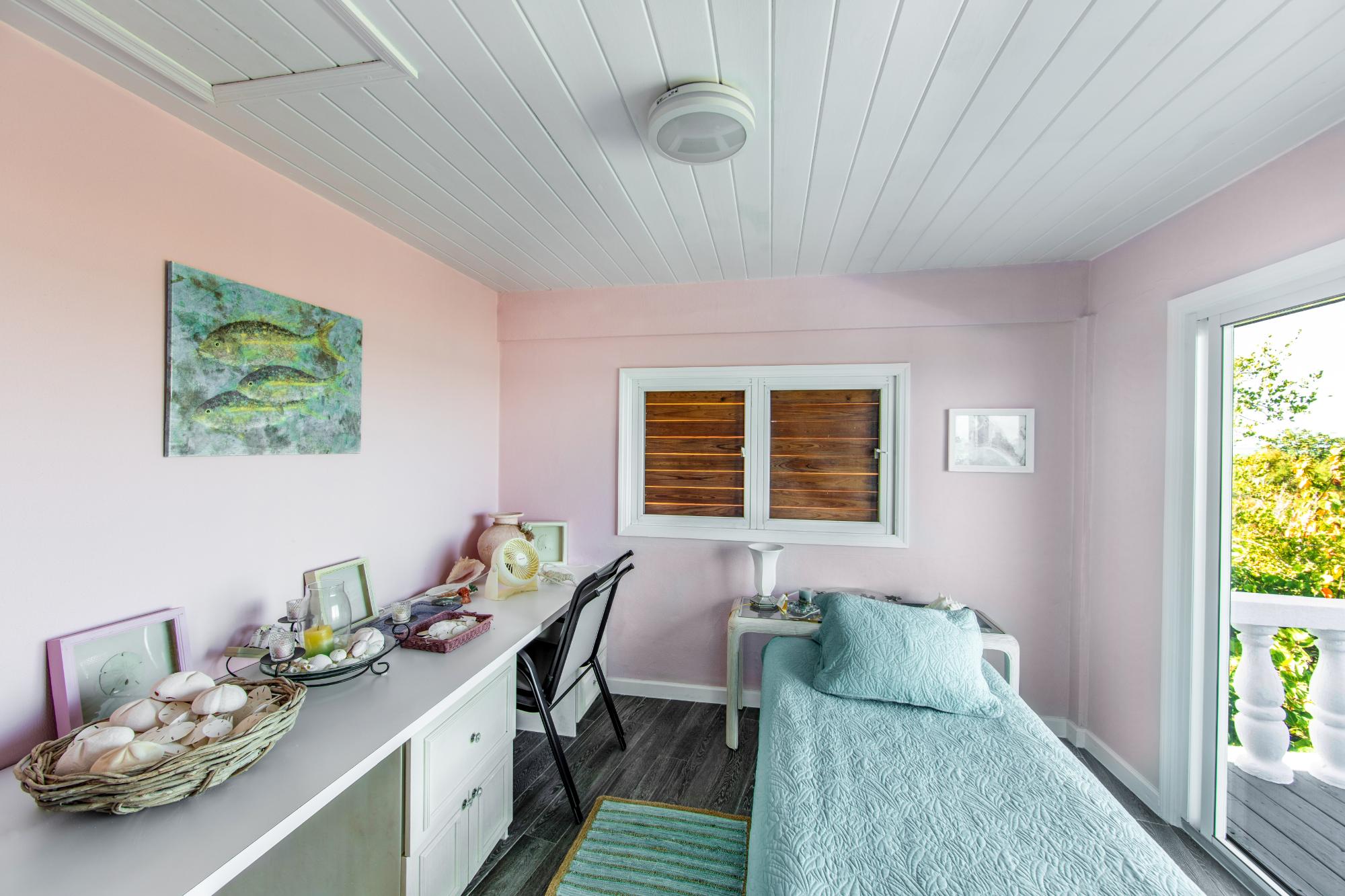 Barracuda Point, Pine Cay