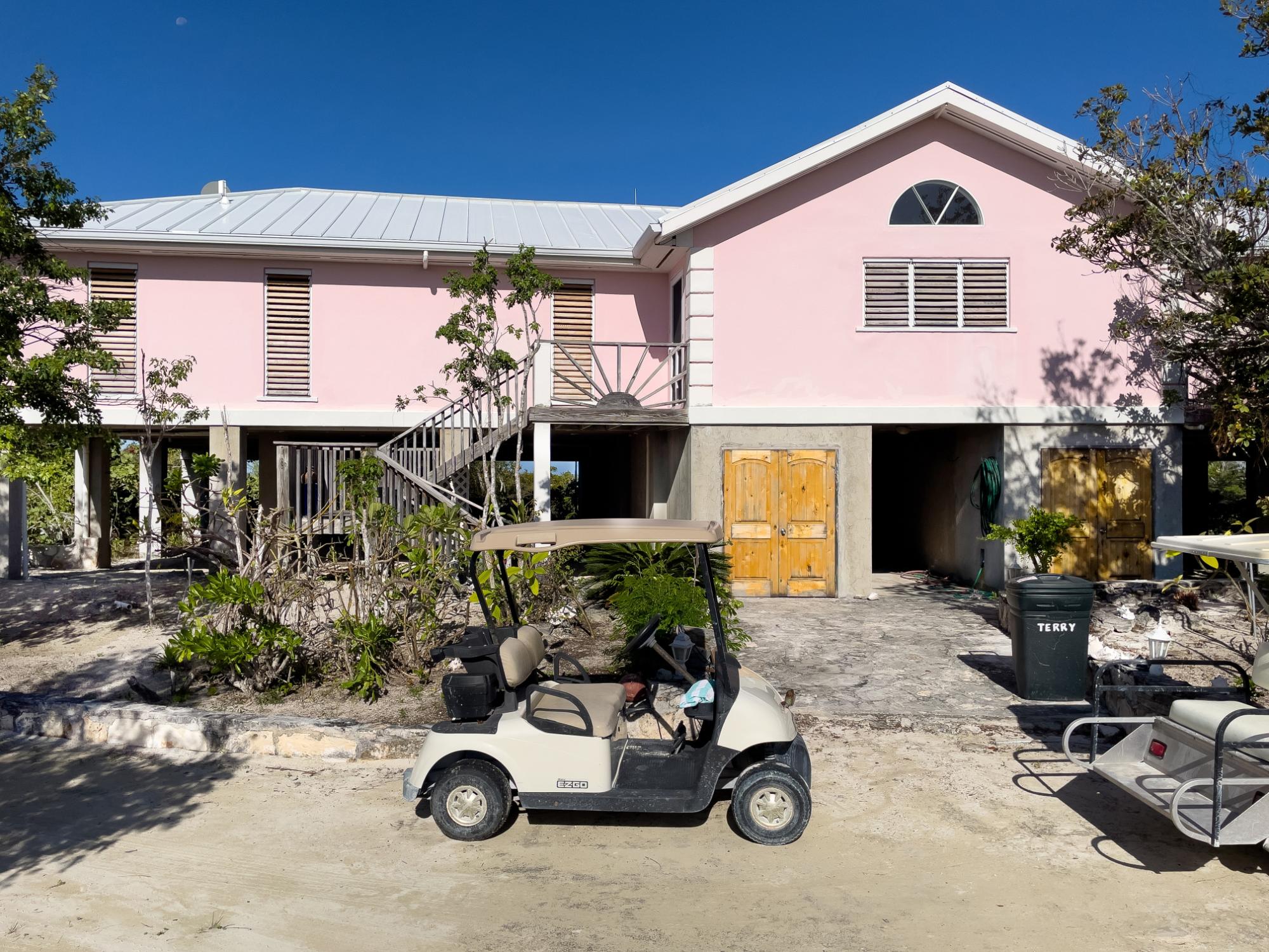 Barracuda Point, Pine Cay