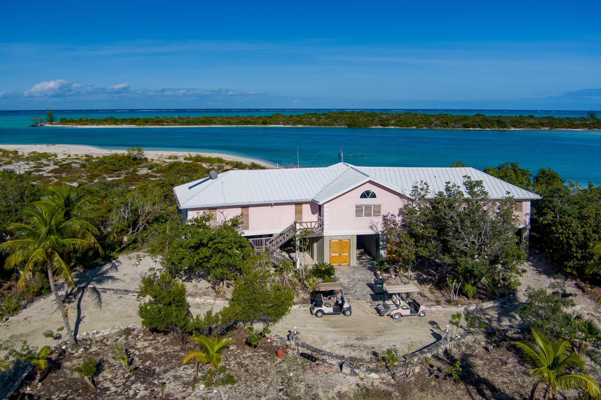 Barracuda Point, Pine Cay