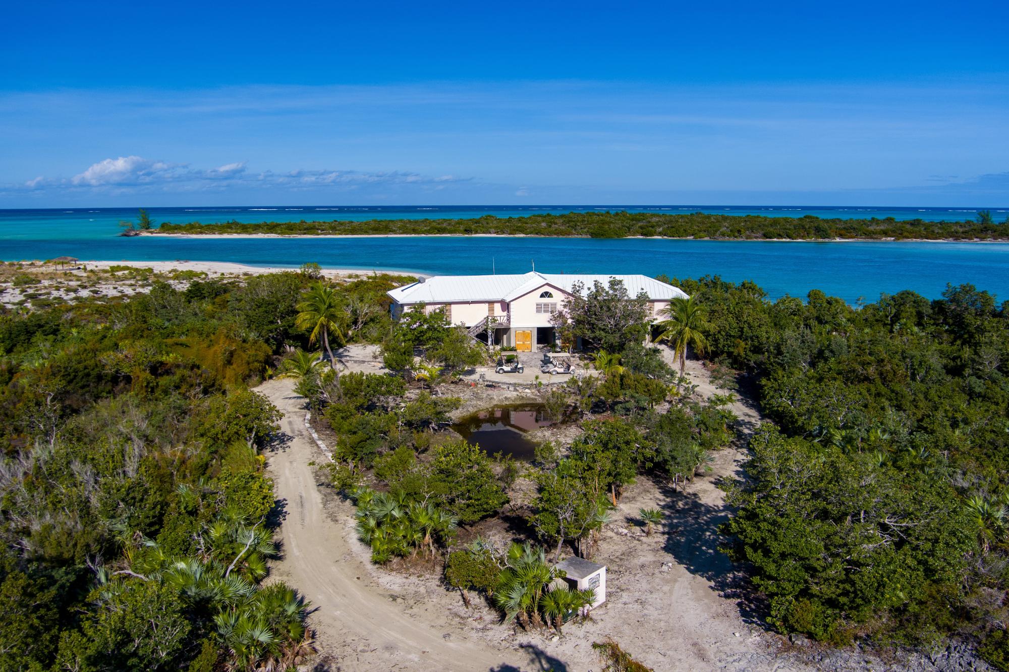 Barracuda Point, Pine Cay