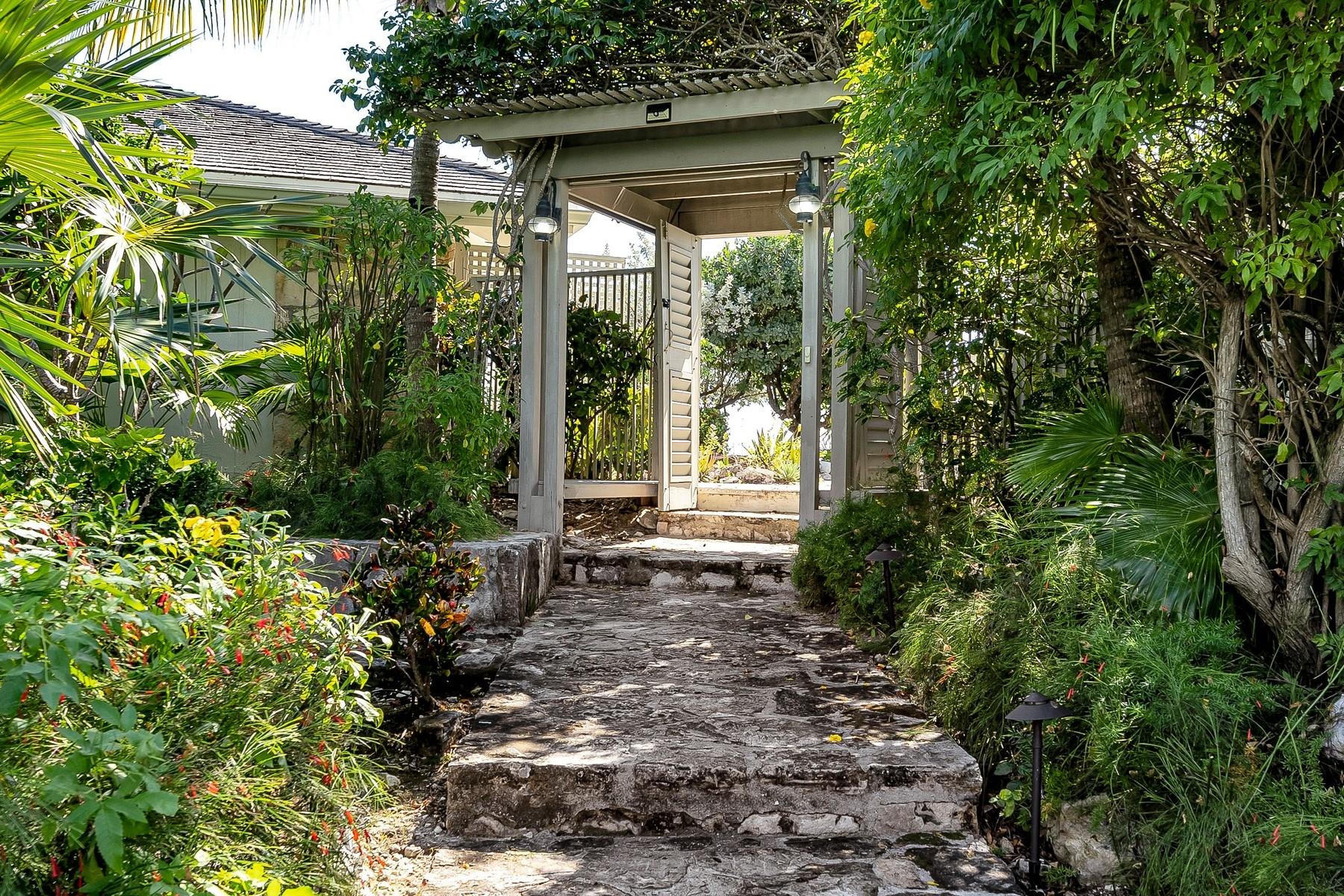 36 Paradise Pointe