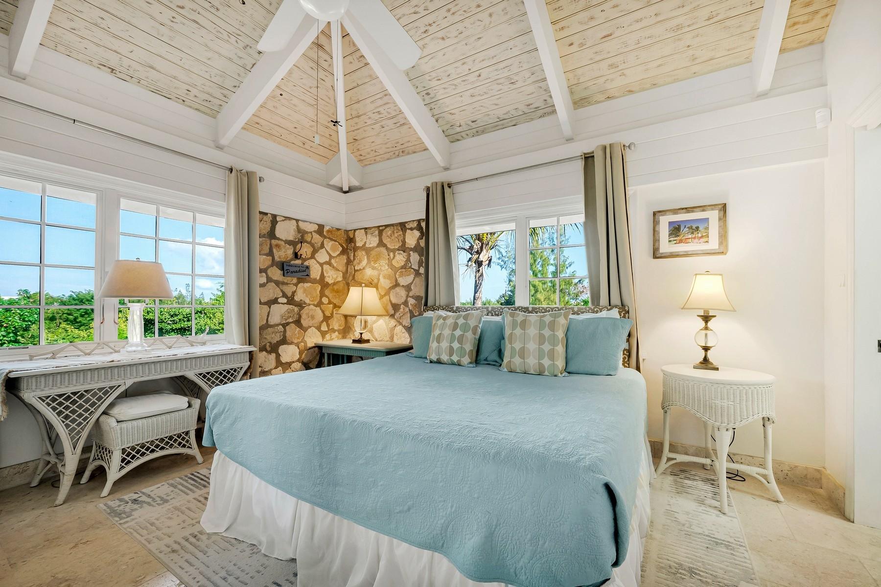 36 Paradise Pointe