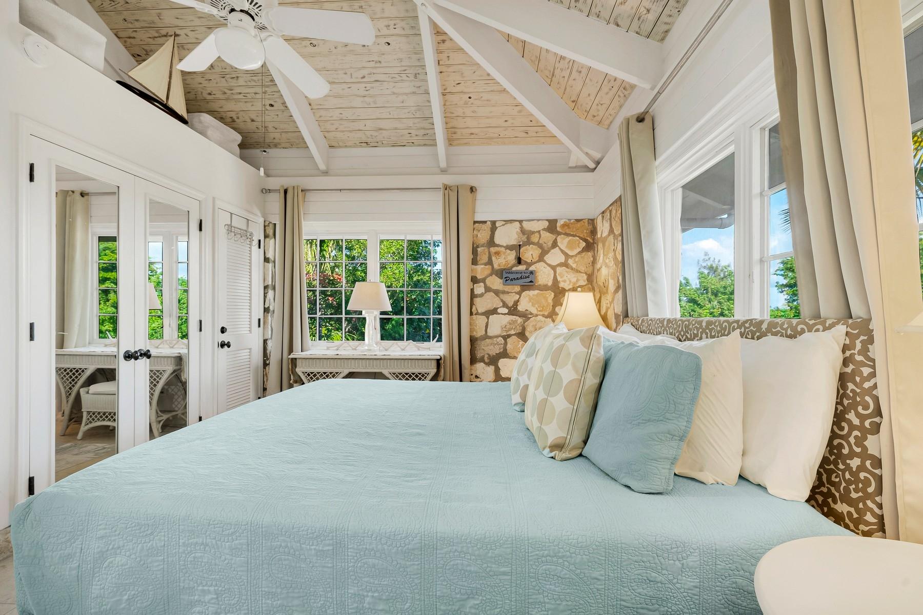 36 Paradise Pointe