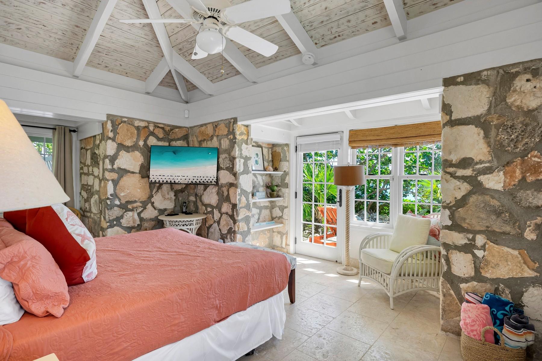 36 Paradise Pointe