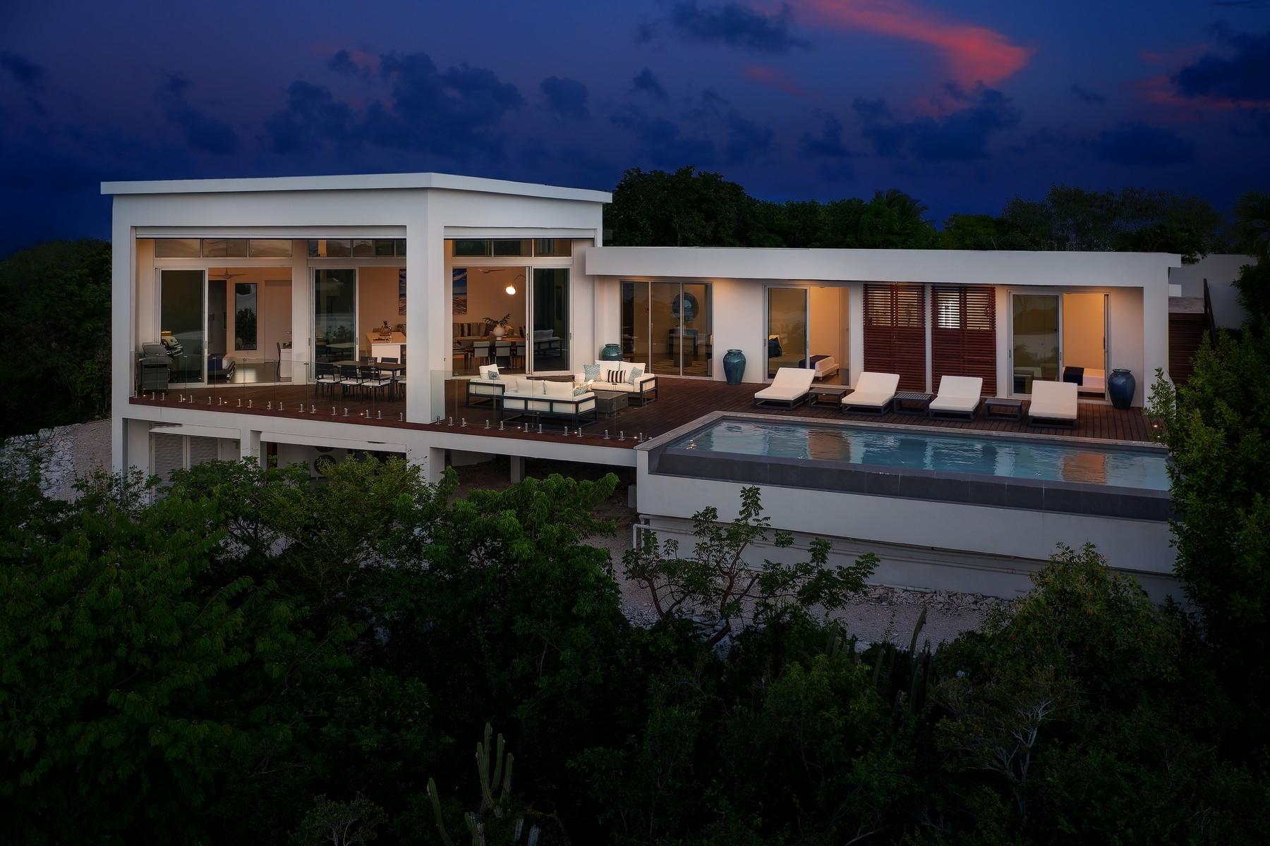 Mistral Villa