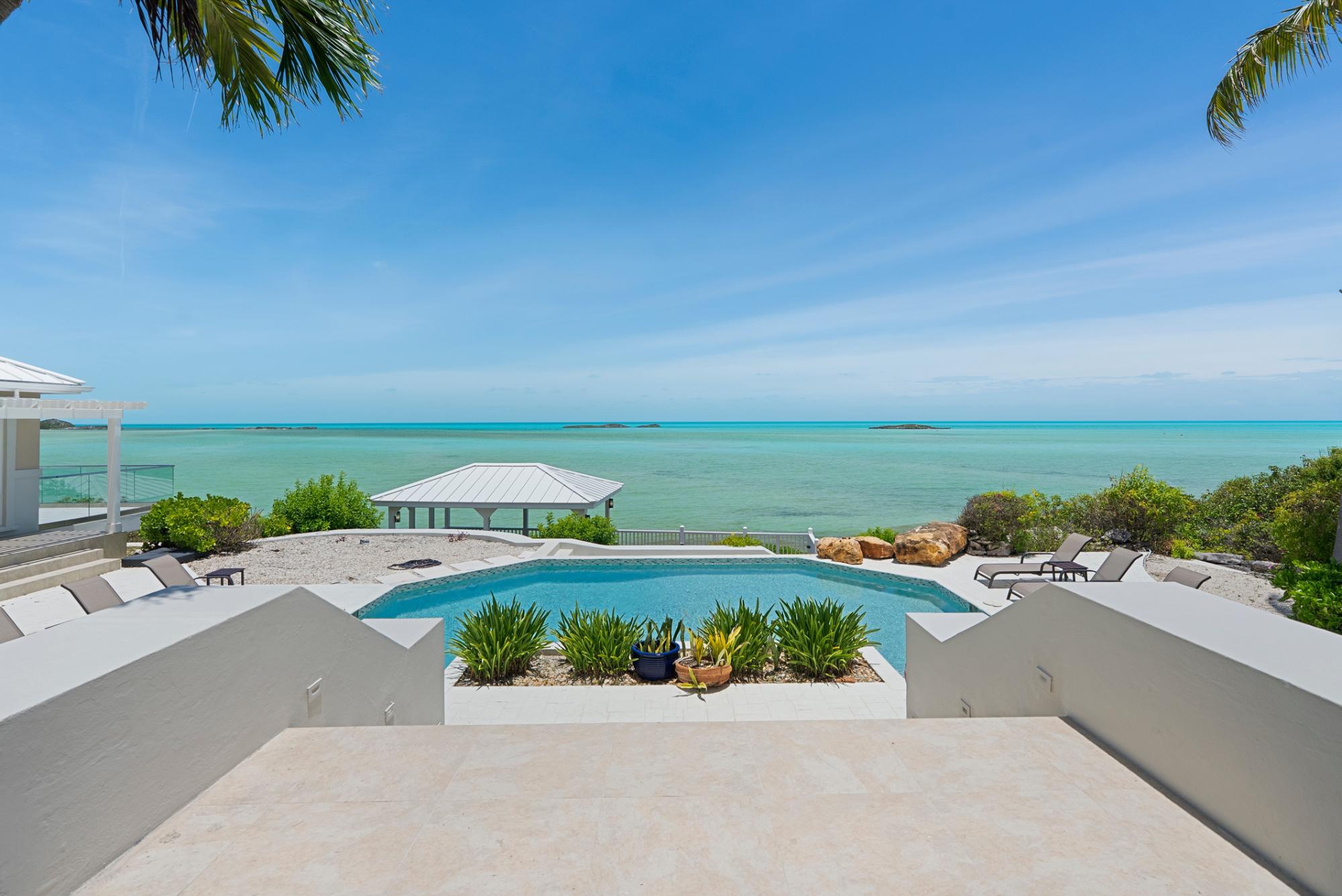 THREE CAYS VILLA