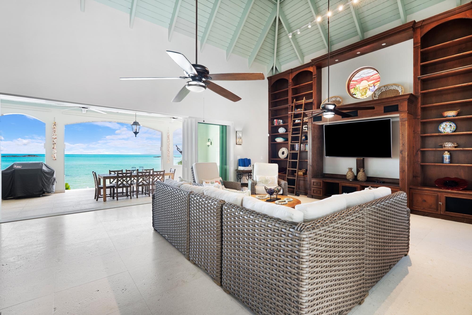 THREE CAYS VILLA