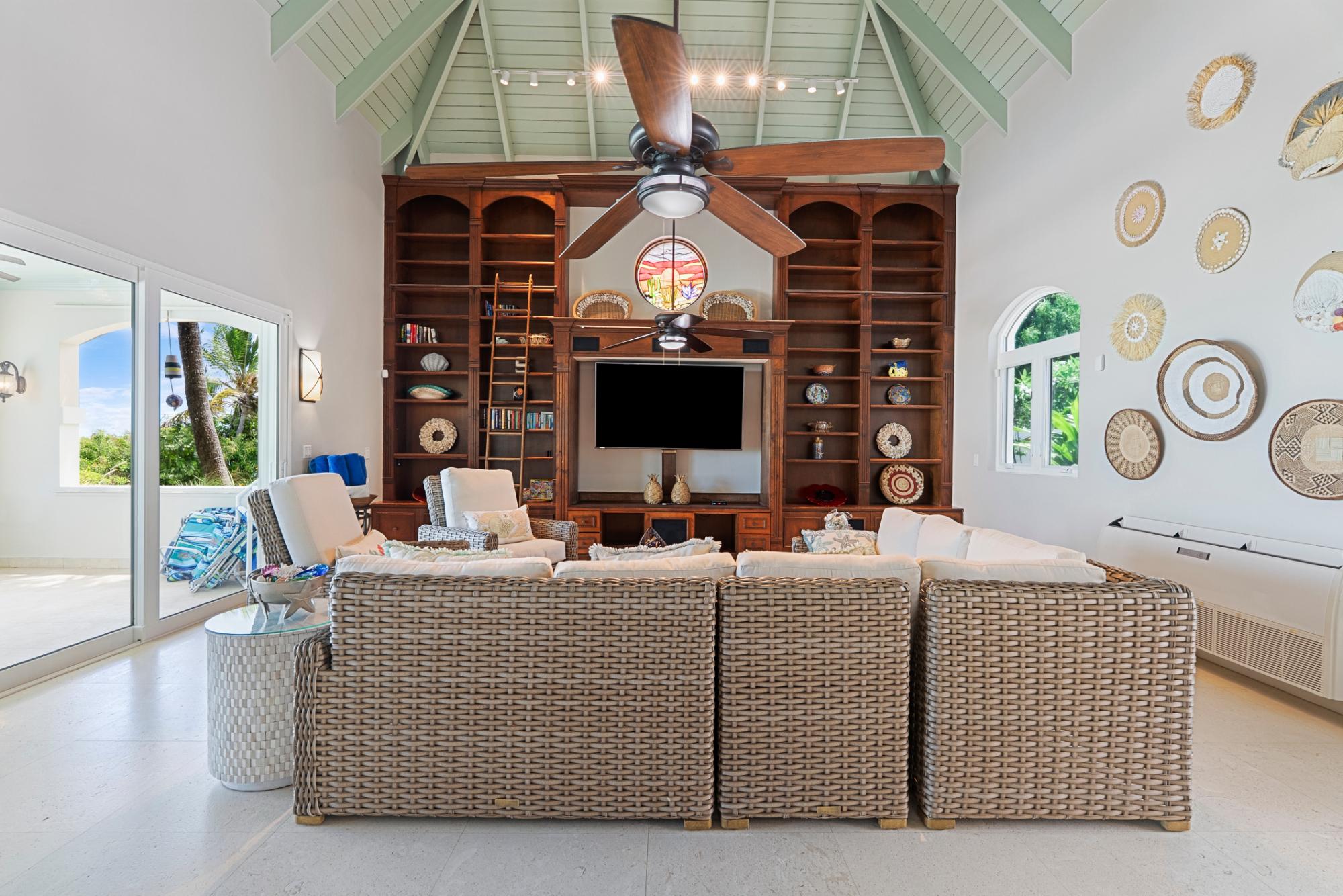 THREE CAYS VILLA