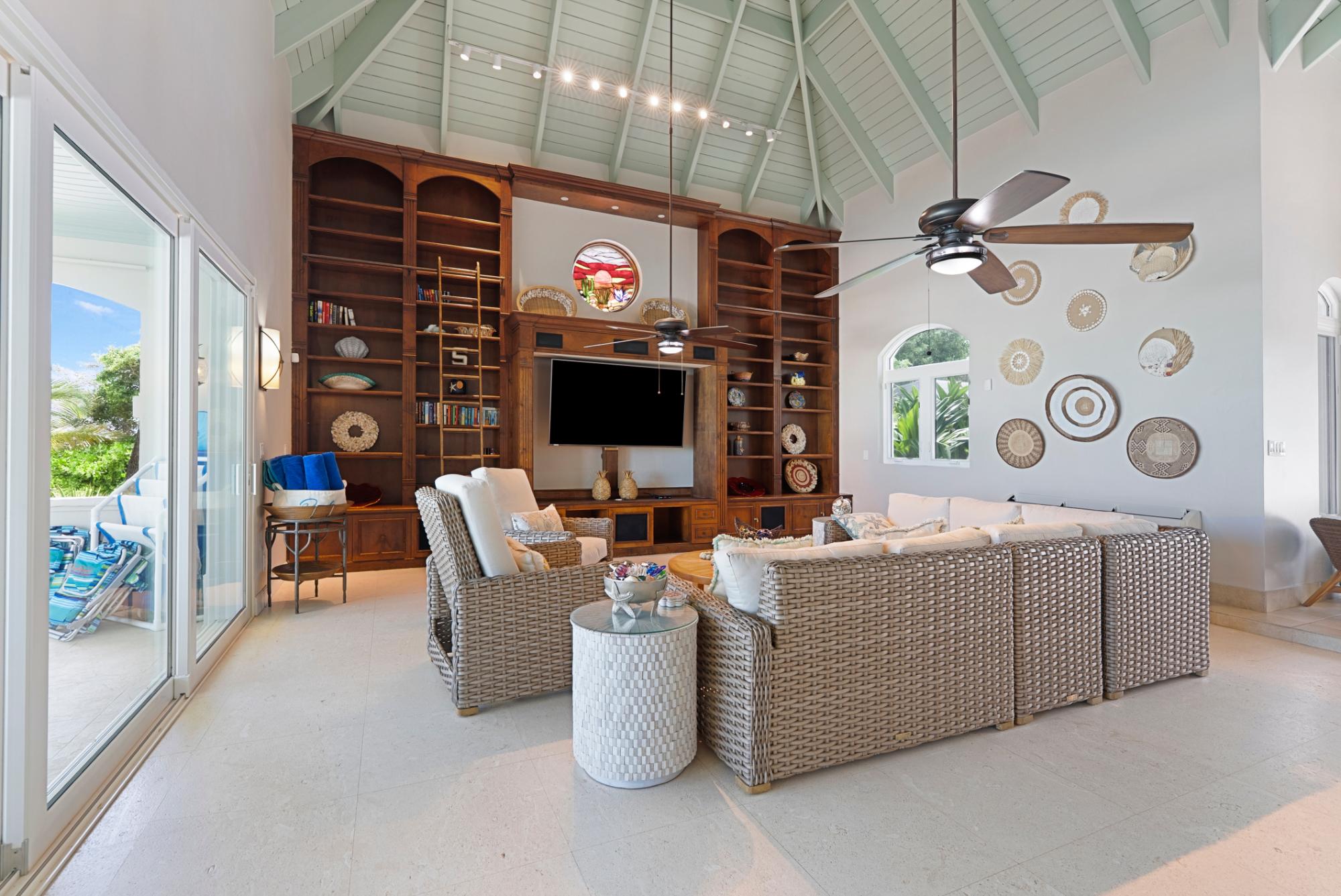 THREE CAYS VILLA