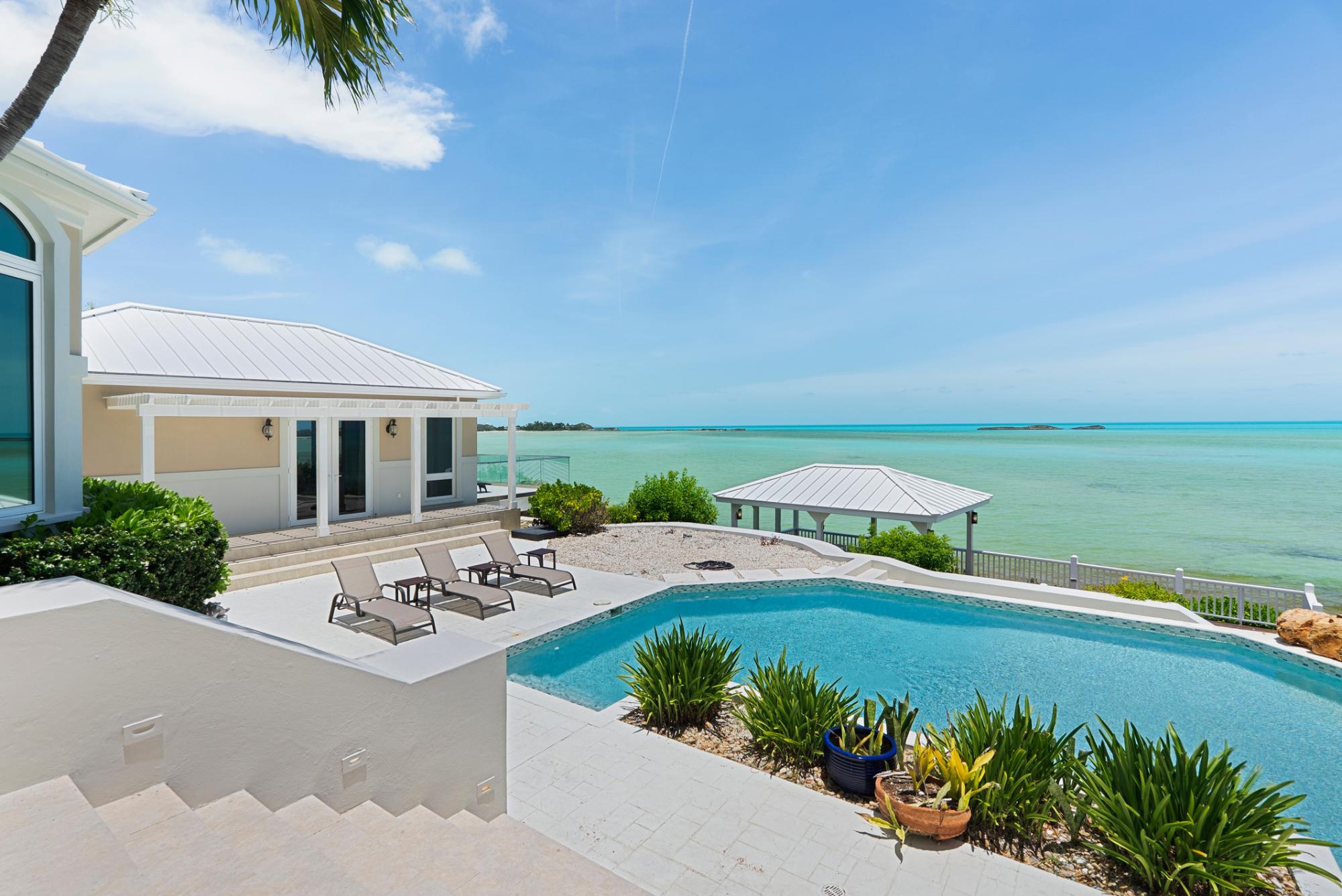 THREE CAYS VILLA