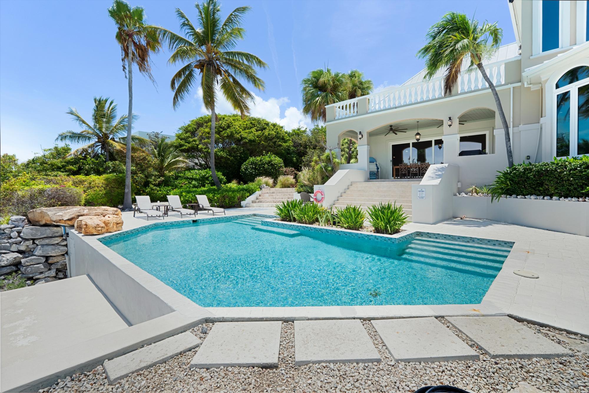 THREE CAYS VILLA