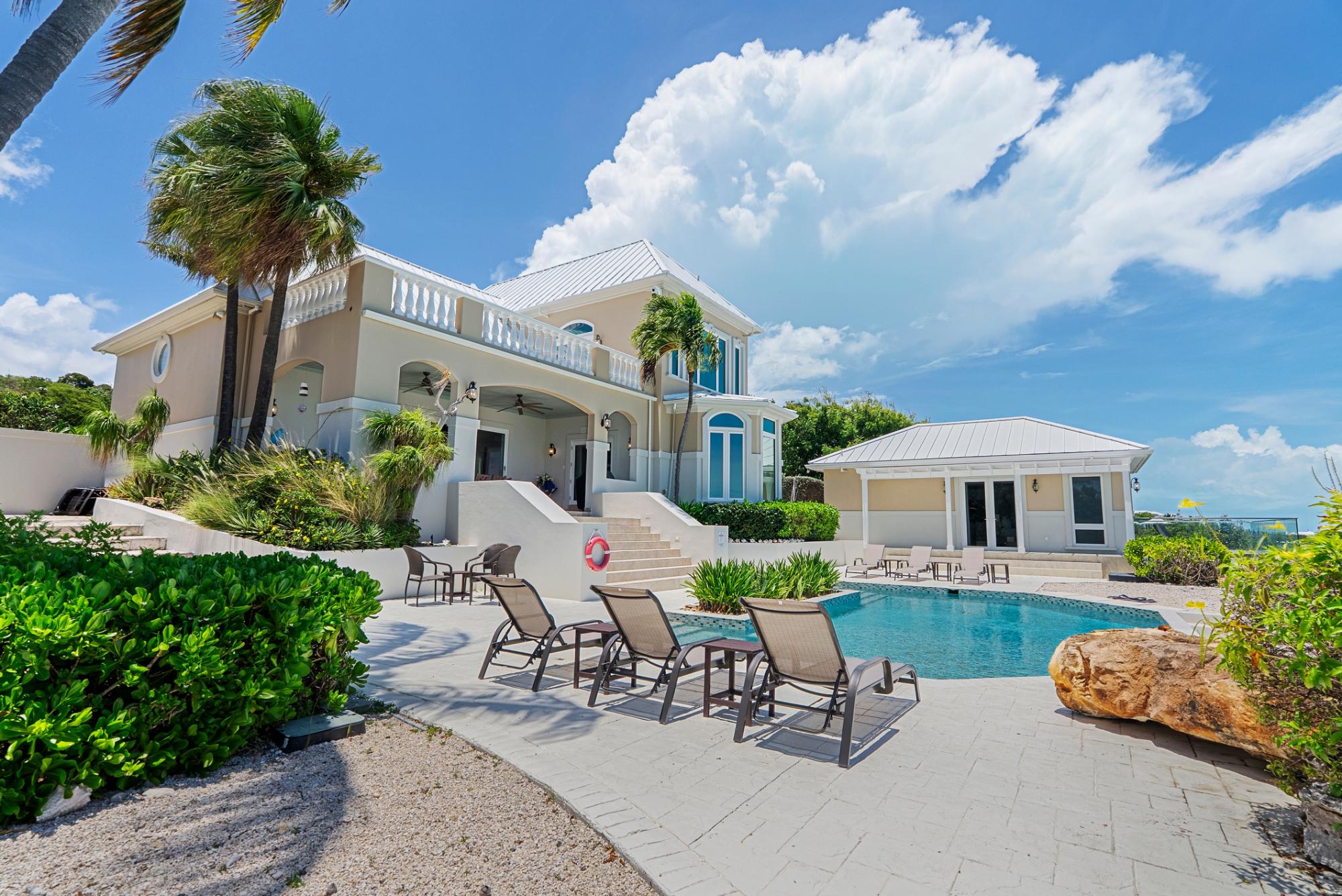 THREE CAYS VILLA