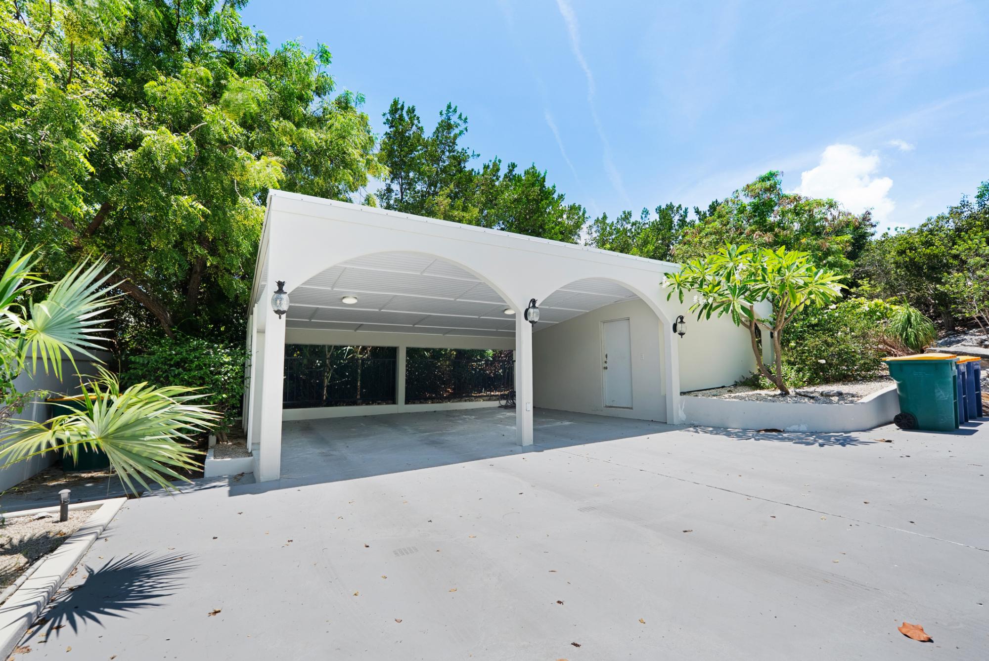 THREE CAYS VILLA