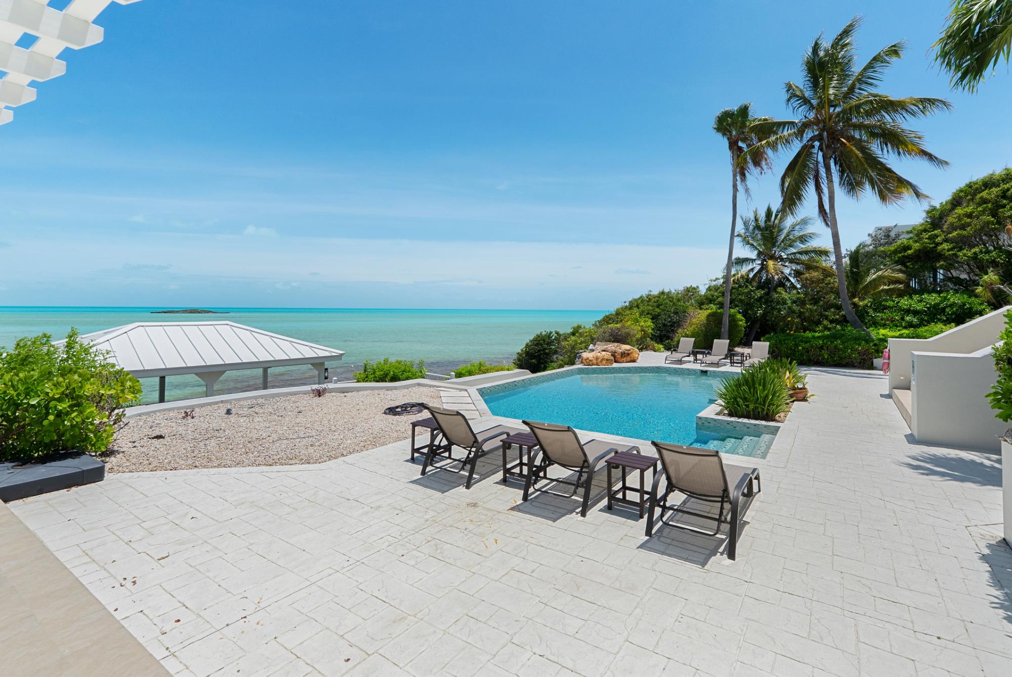 THREE CAYS VILLA
