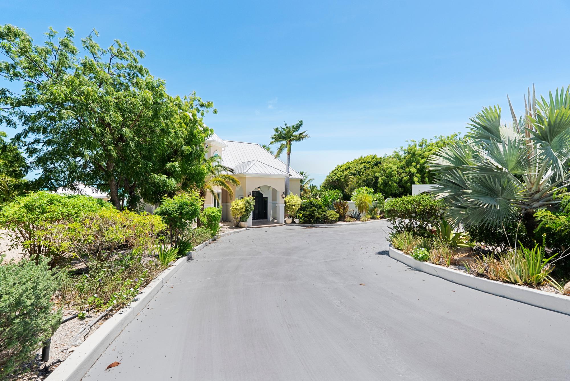 THREE CAYS VILLA