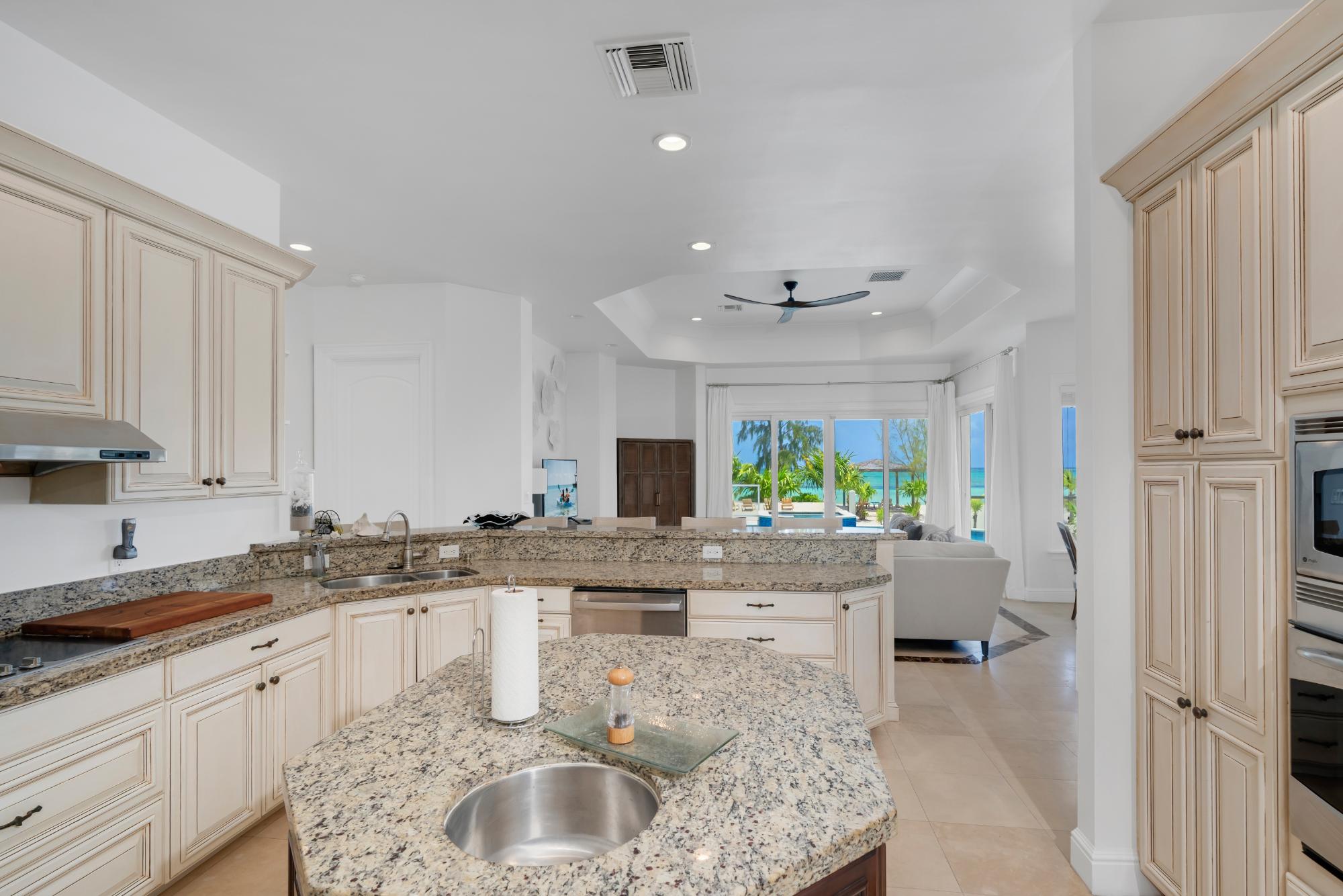 Villa Cecilia Beachfront Pumpkin Bluff