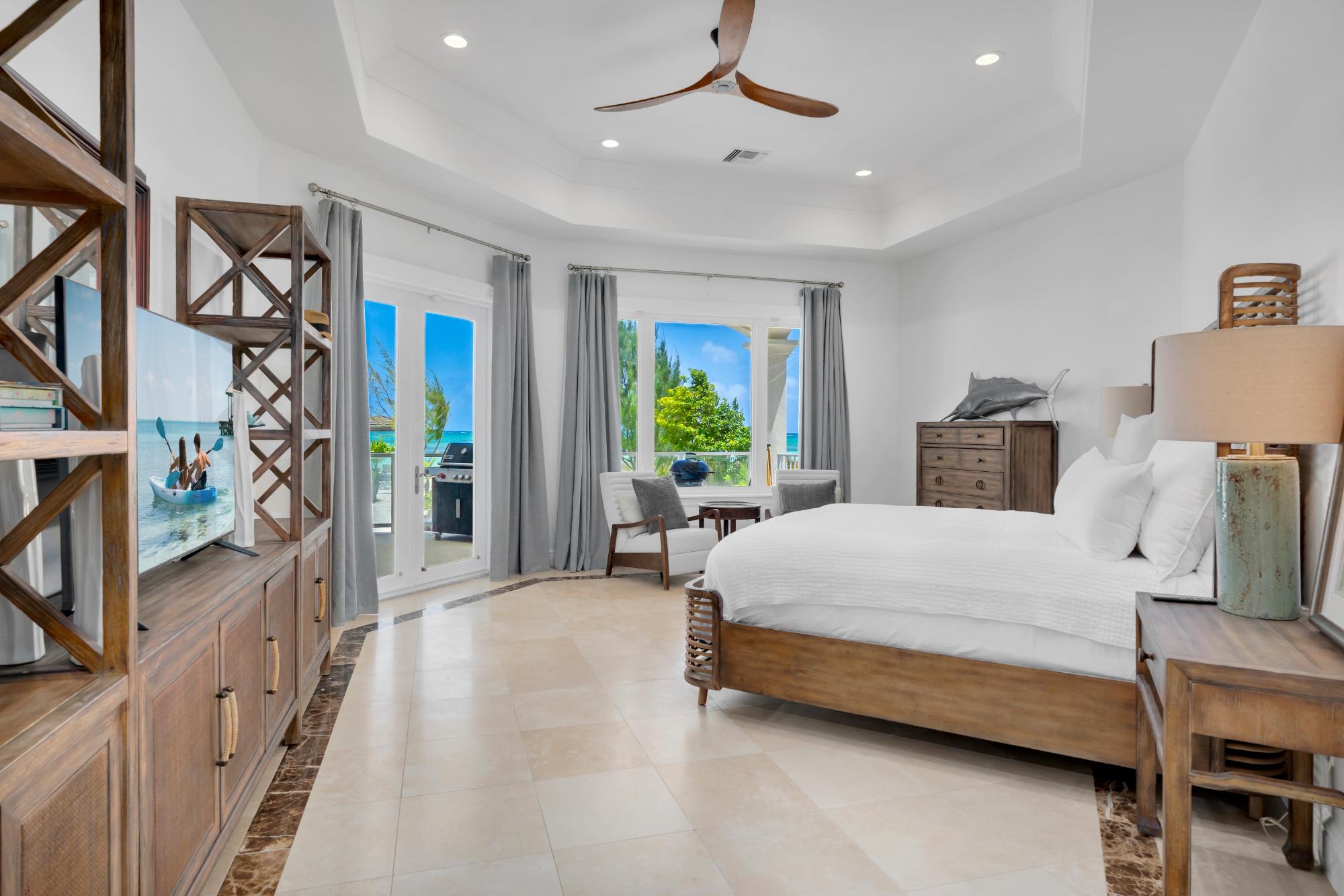Villa Cecilia Beachfront Pumpkin Bluff
