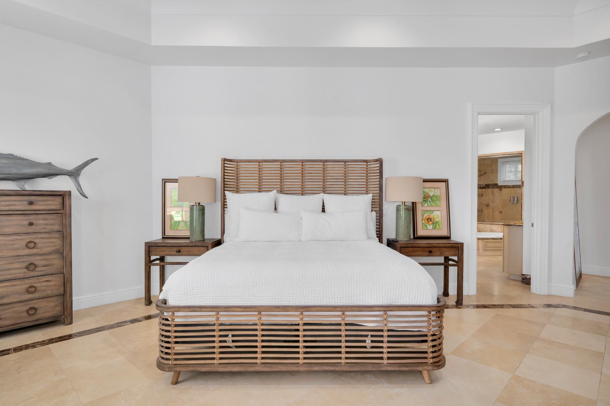 Villa Cecilia Beachfront Pumpkin Bluff