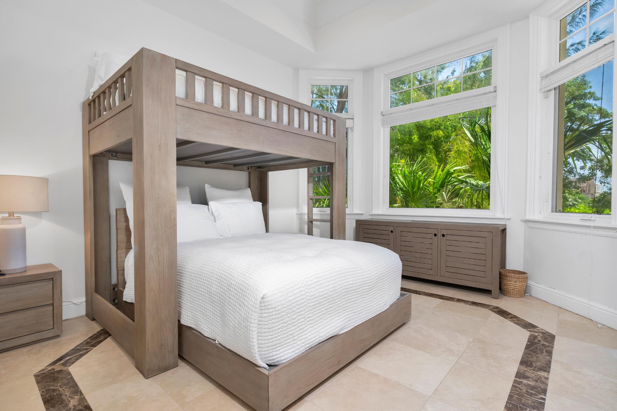 Villa Cecilia Beachfront Pumpkin Bluff