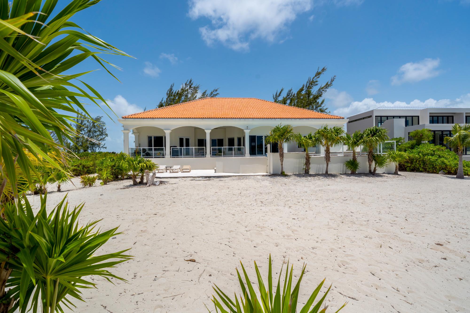 Villa Cecilia Beachfront Pumpkin Bluff