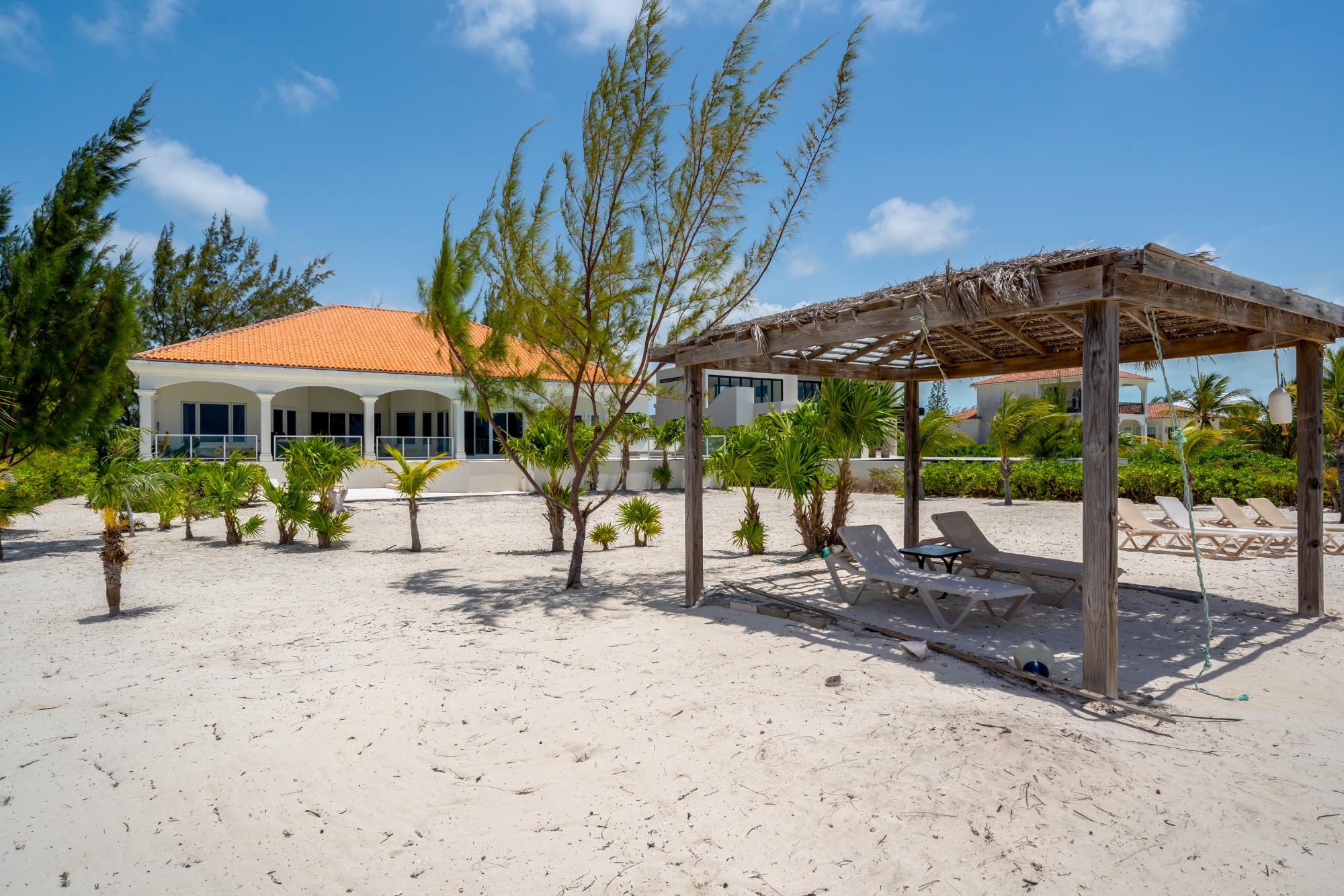 Villa Cecilia Beachfront Pumpkin Bluff