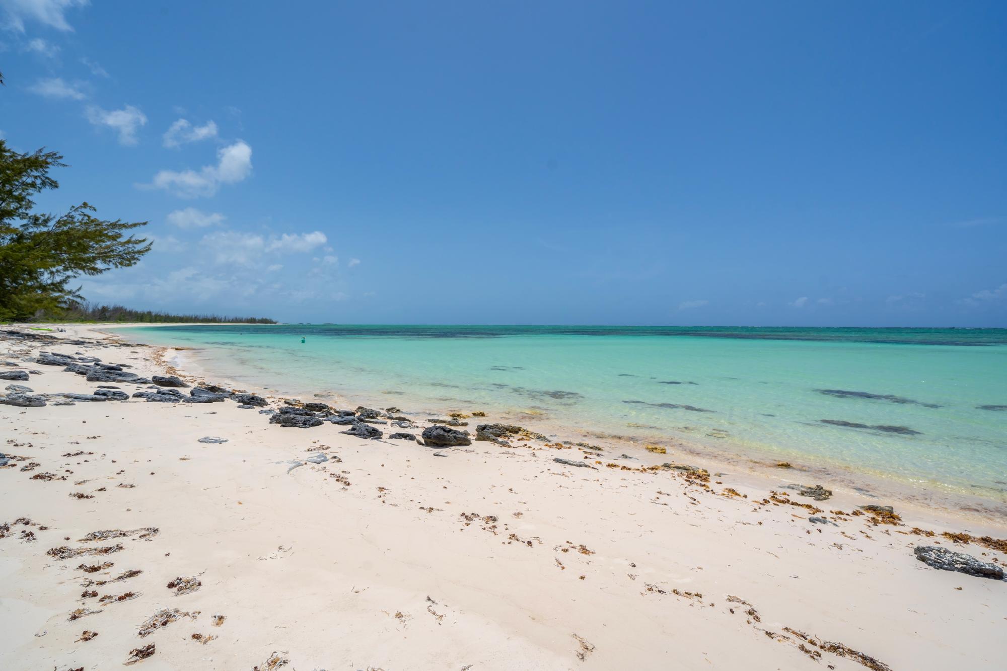 Villa Cecilia Beachfront Pumpkin Bluff