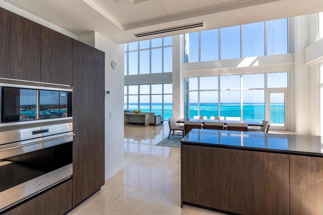 Penthouse 3005 - Ritz Carlton Residences