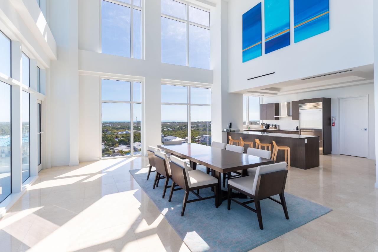Penthouse 3005 - Ritz Carlton Residences