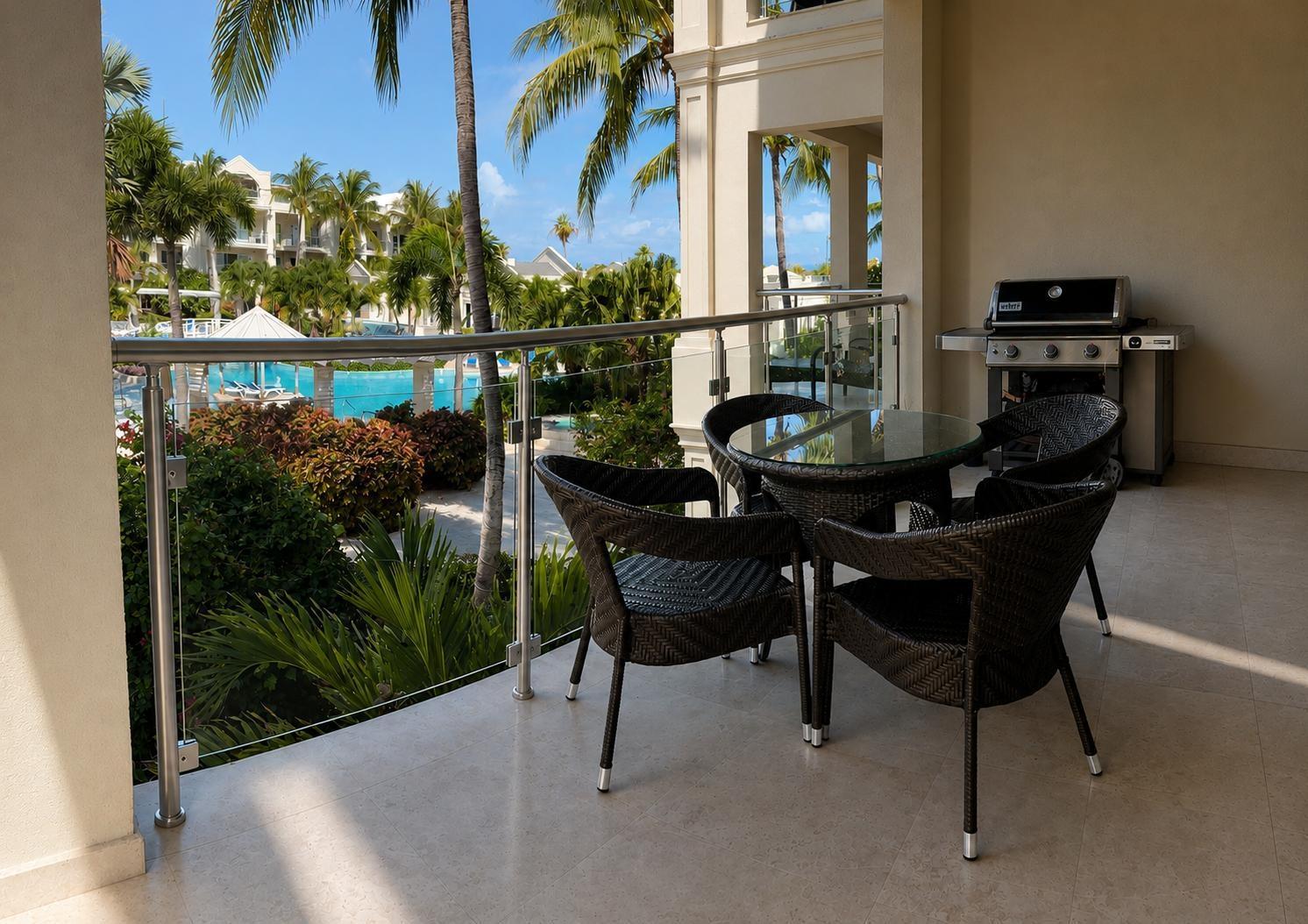 THE ATRIUM RESORT — photo 2