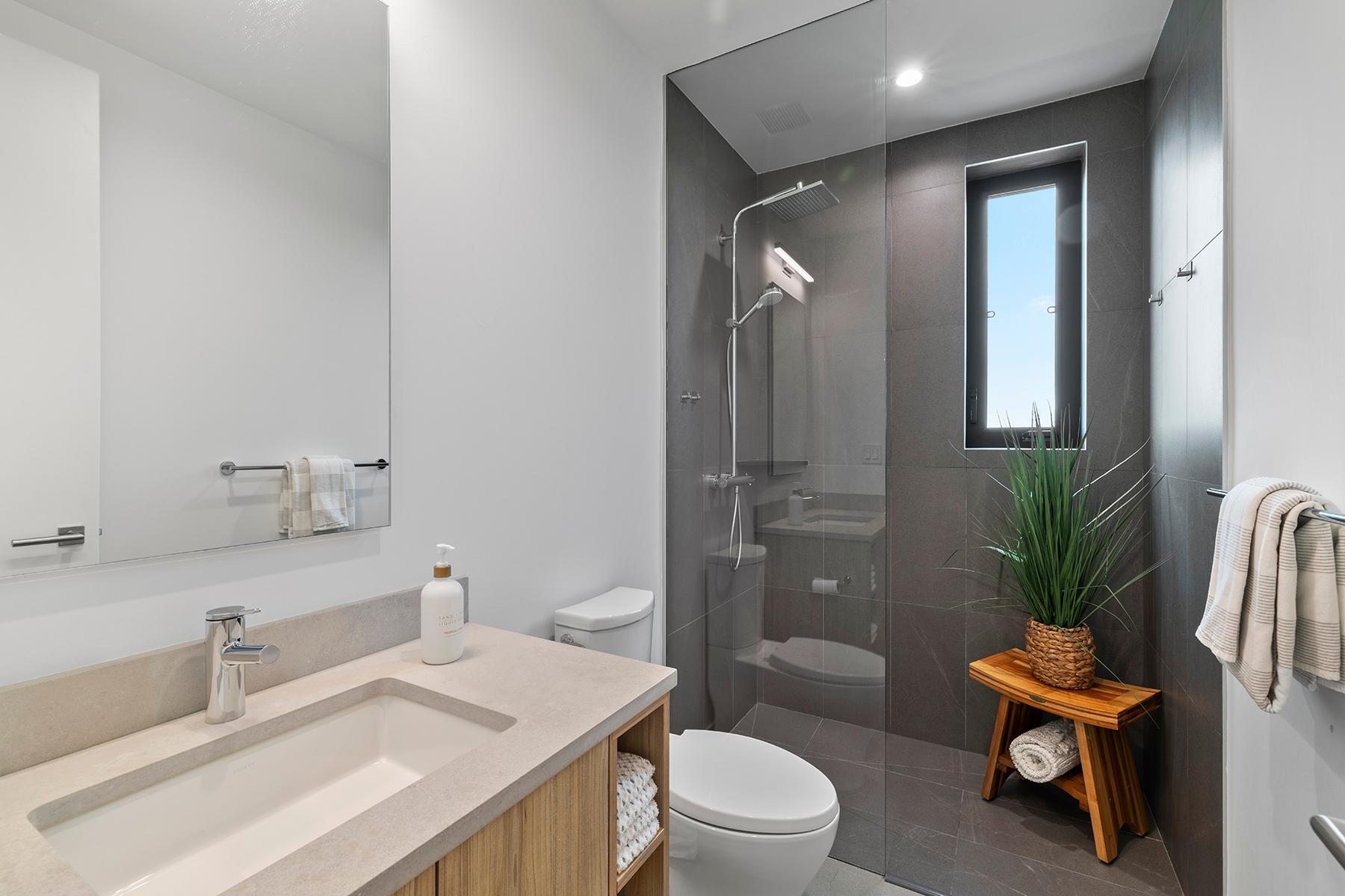 Z-ONE RESIDENCES