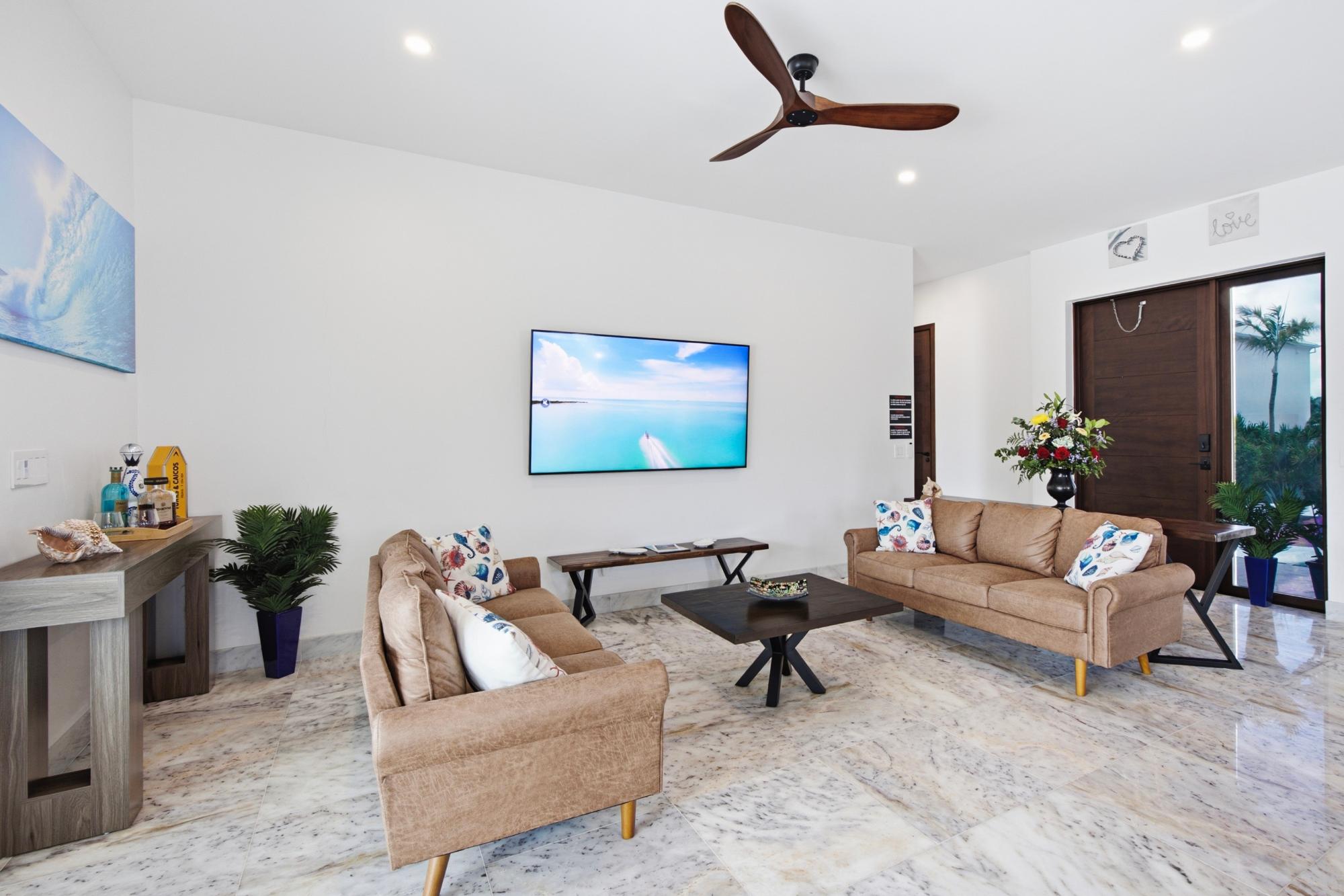 BLUE DIAMOND VILLAS — photo 3