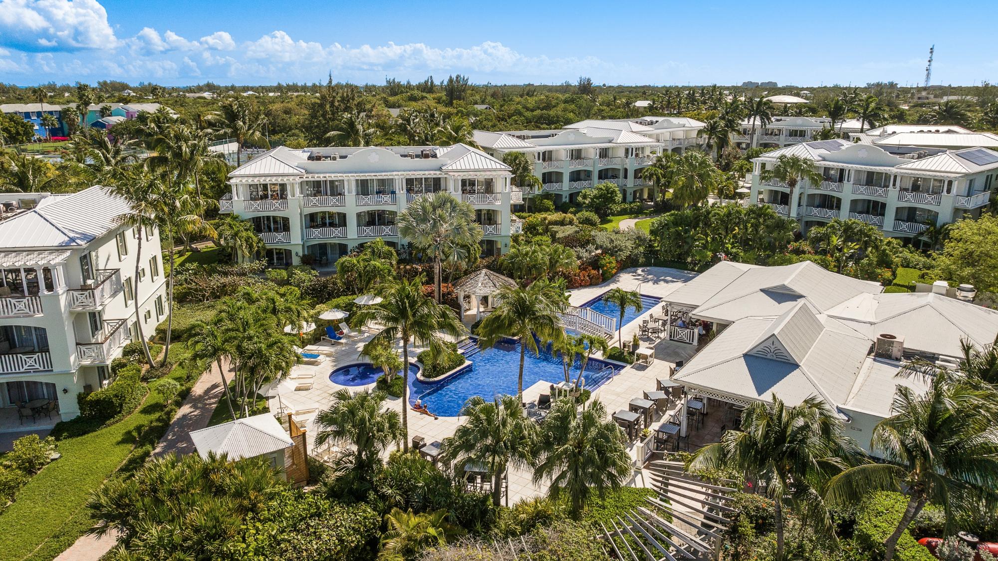 BEACH-LEVEL CORNER SUITE | RWI 115