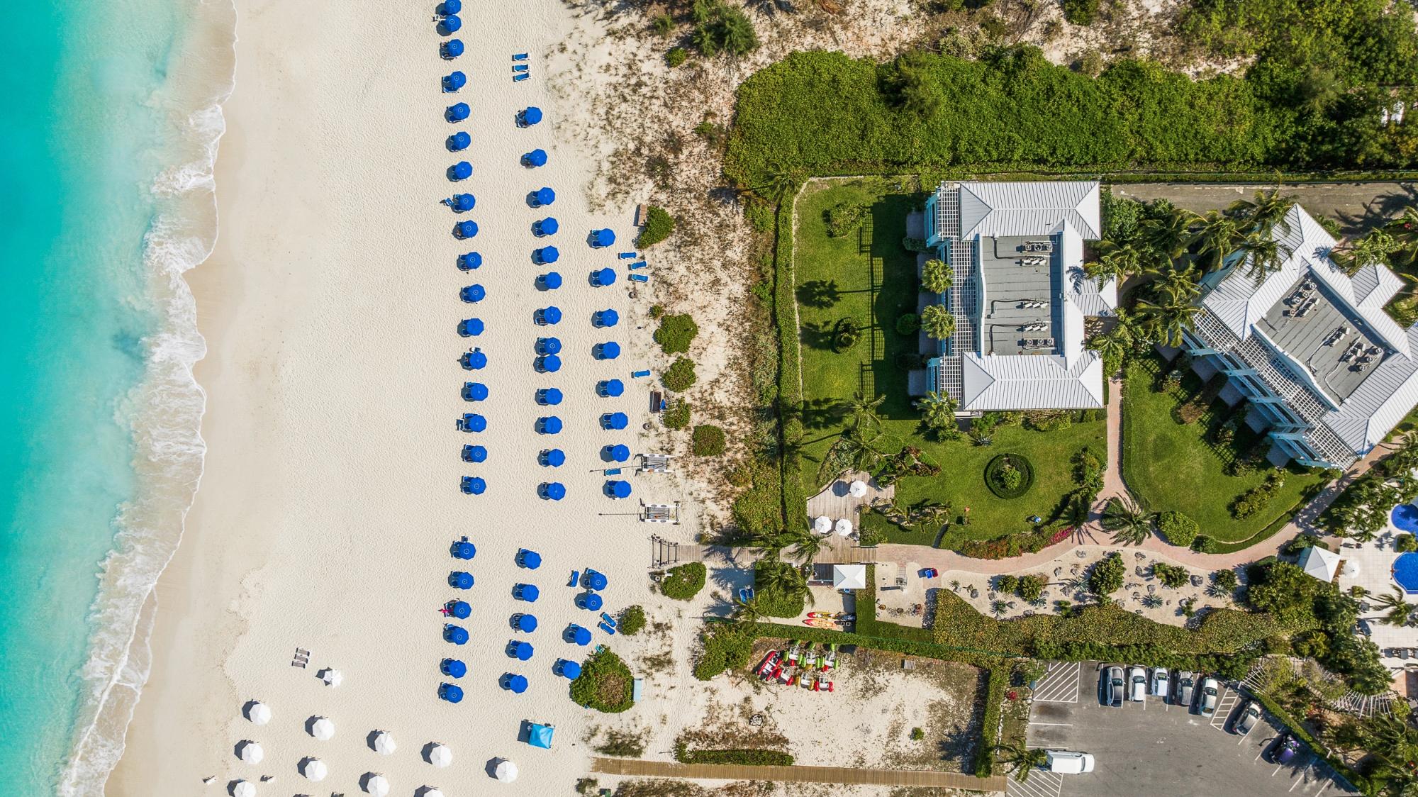 BEACH-LEVEL CORNER SUITE | RWI 115