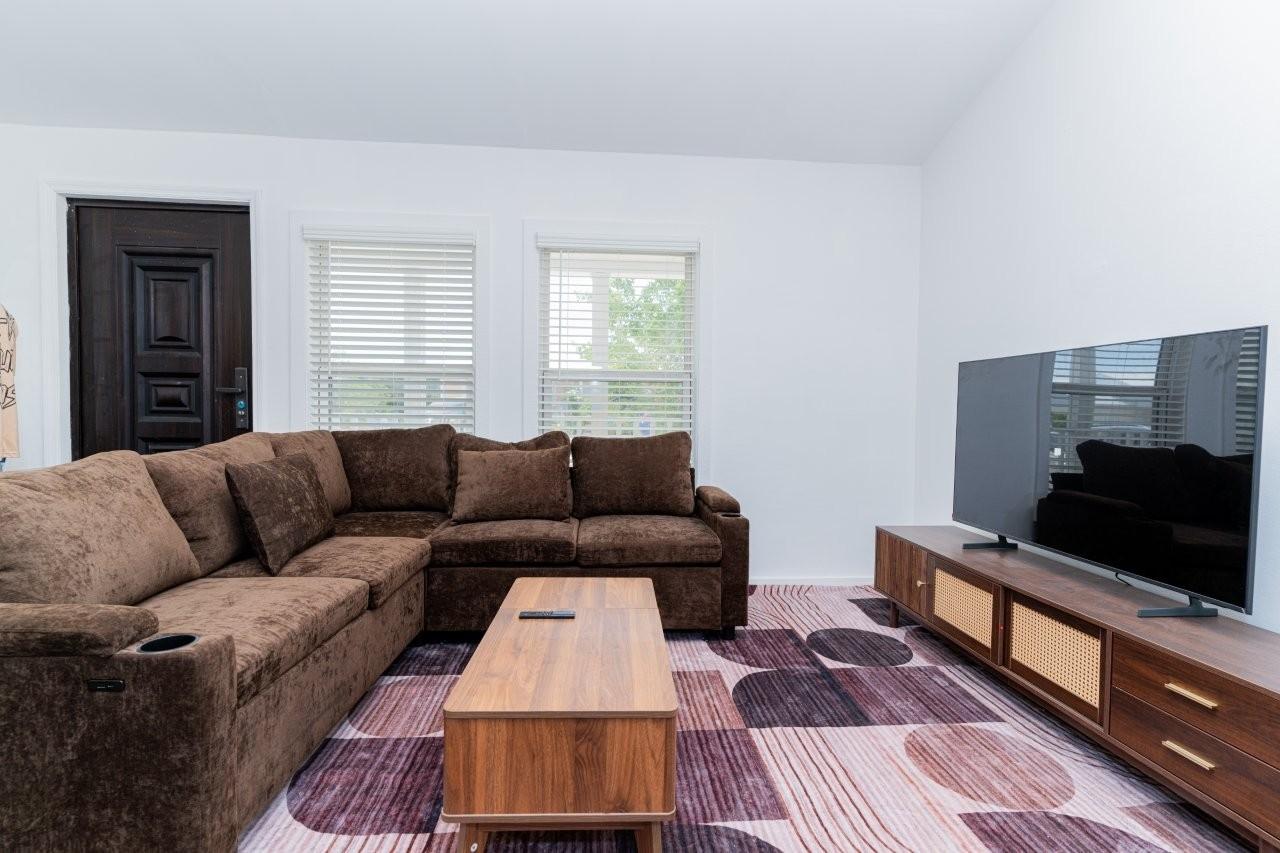 LUXURY 3 BED FOR FRACTION OF THE COST!