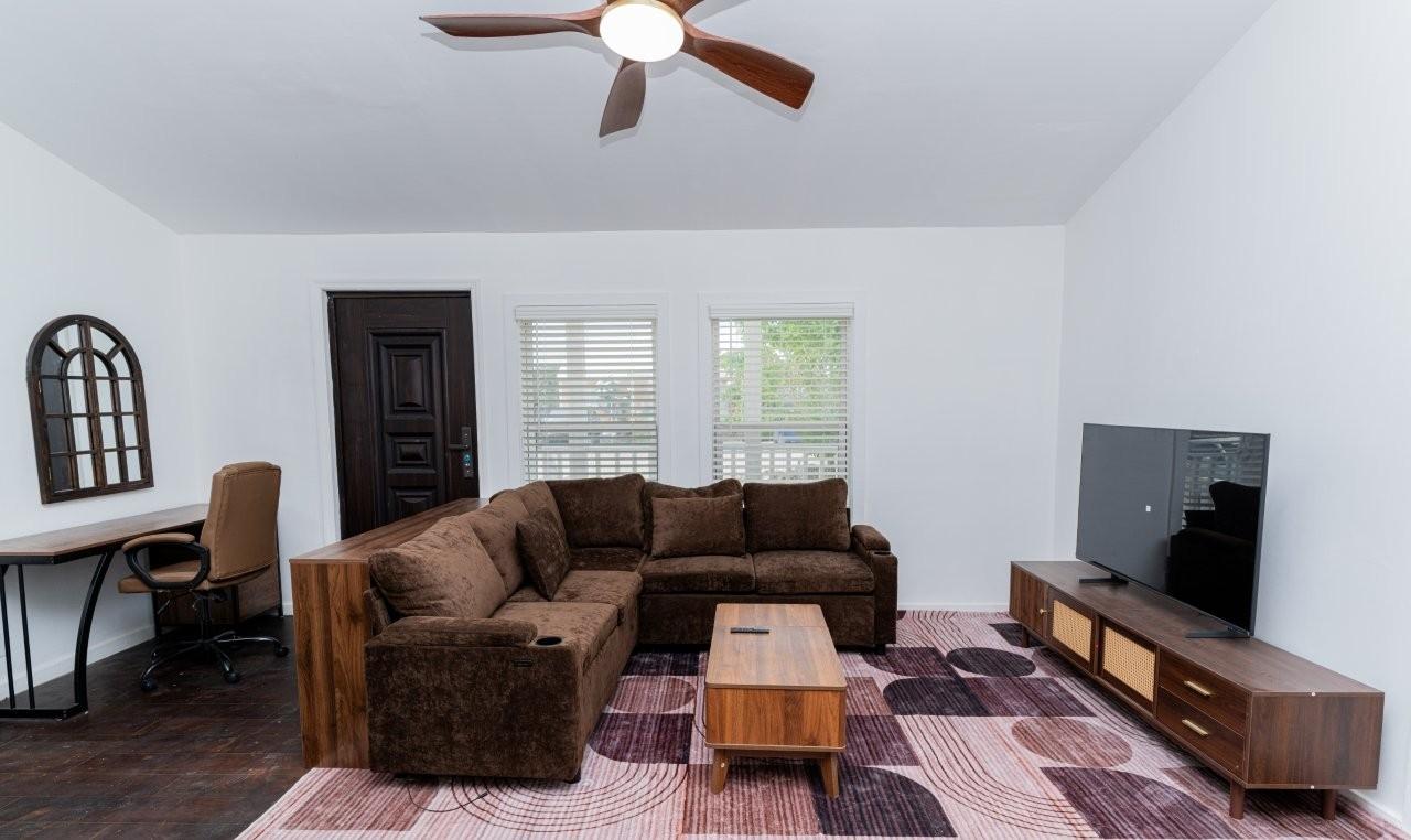 LUXURY 3 BED FOR FRACTION OF THE COST!