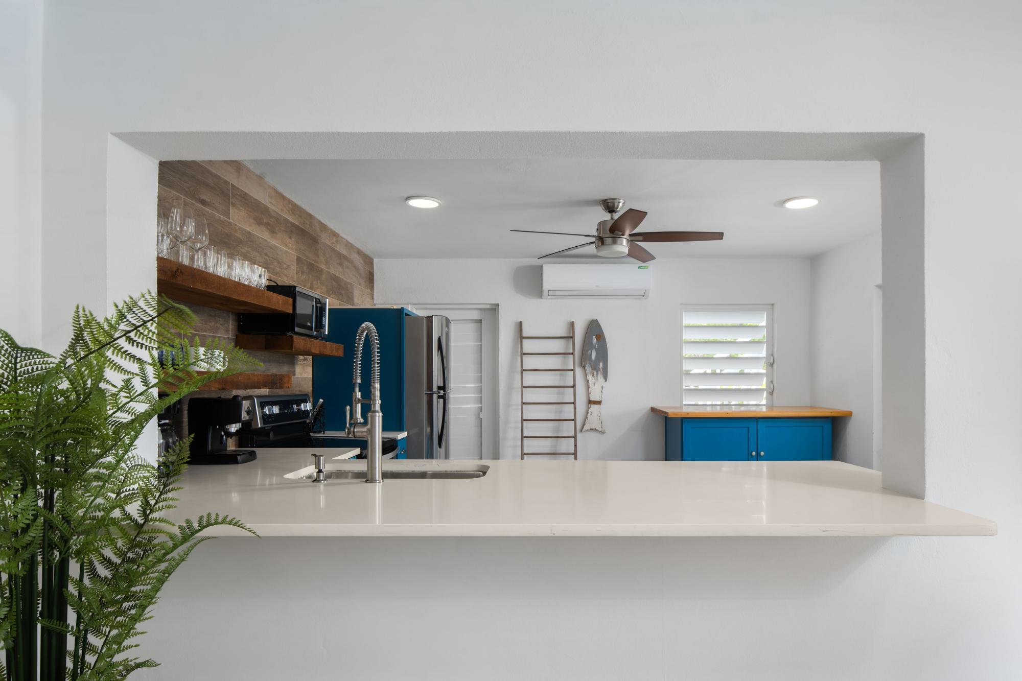 VILLA JUAN DEL MAR: CHALK SOUND