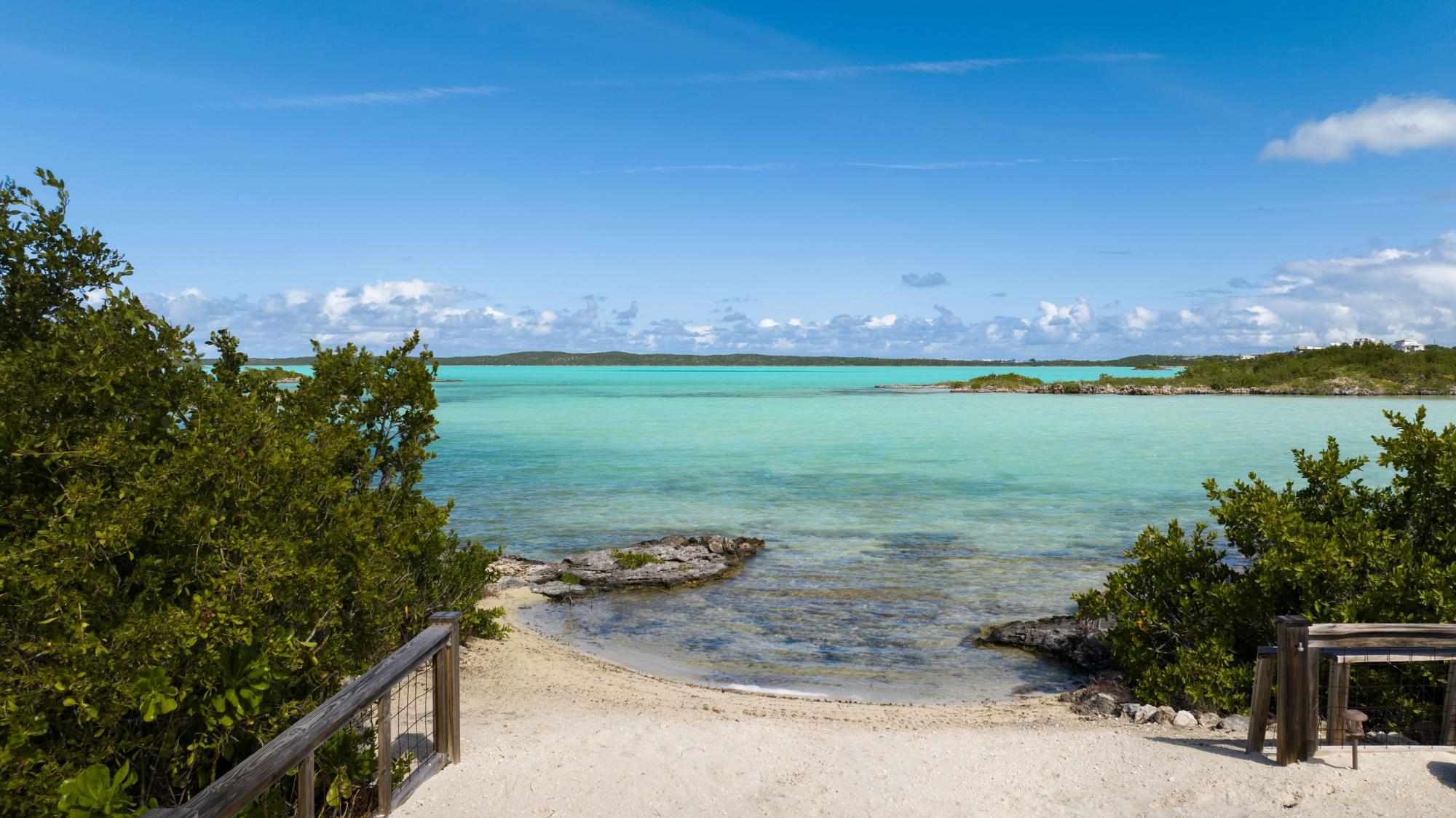 VILLA JUAN DEL MAR: CHALK SOUND