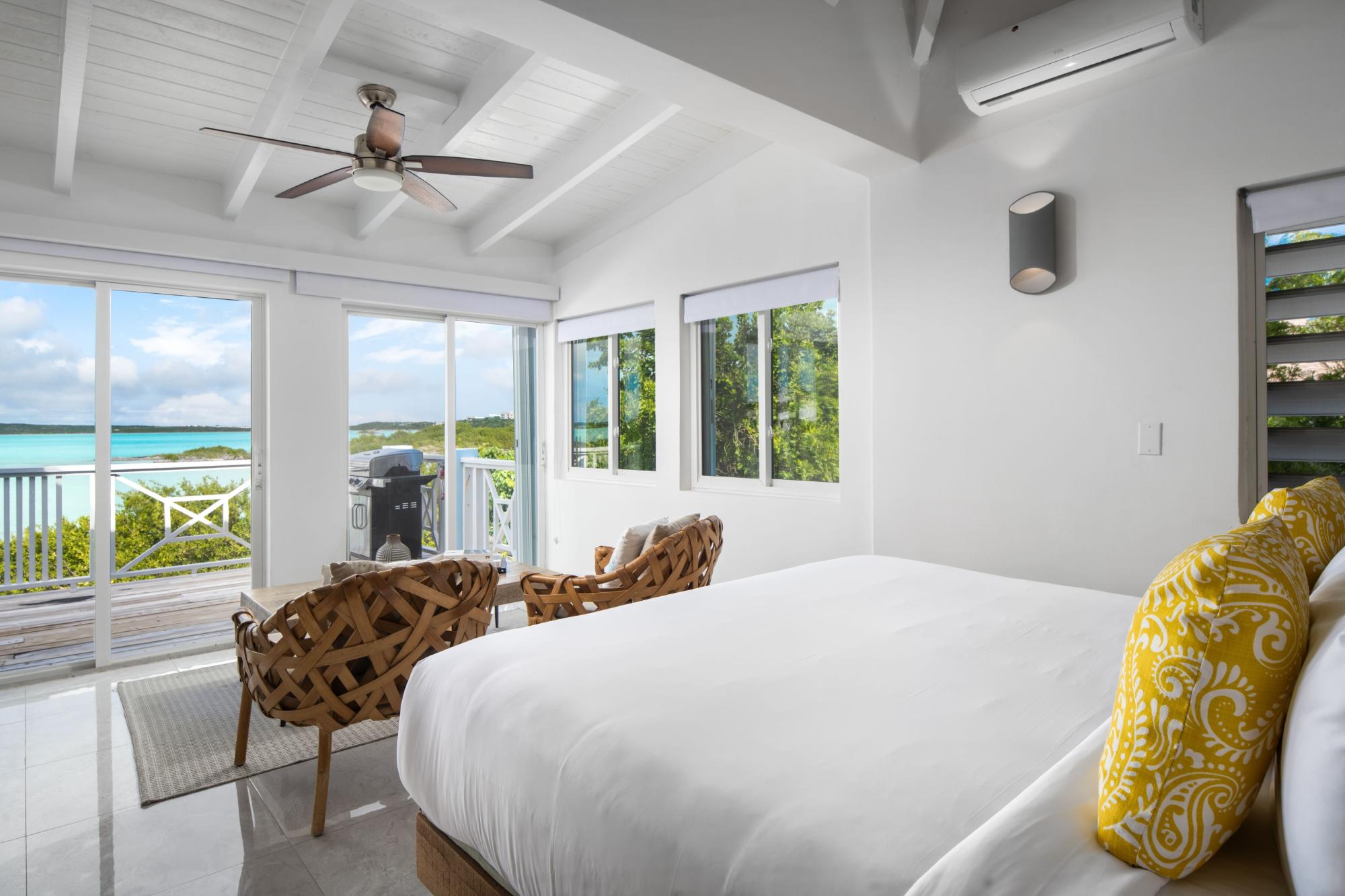 VILLA JUAN DEL MAR: CHALK SOUND