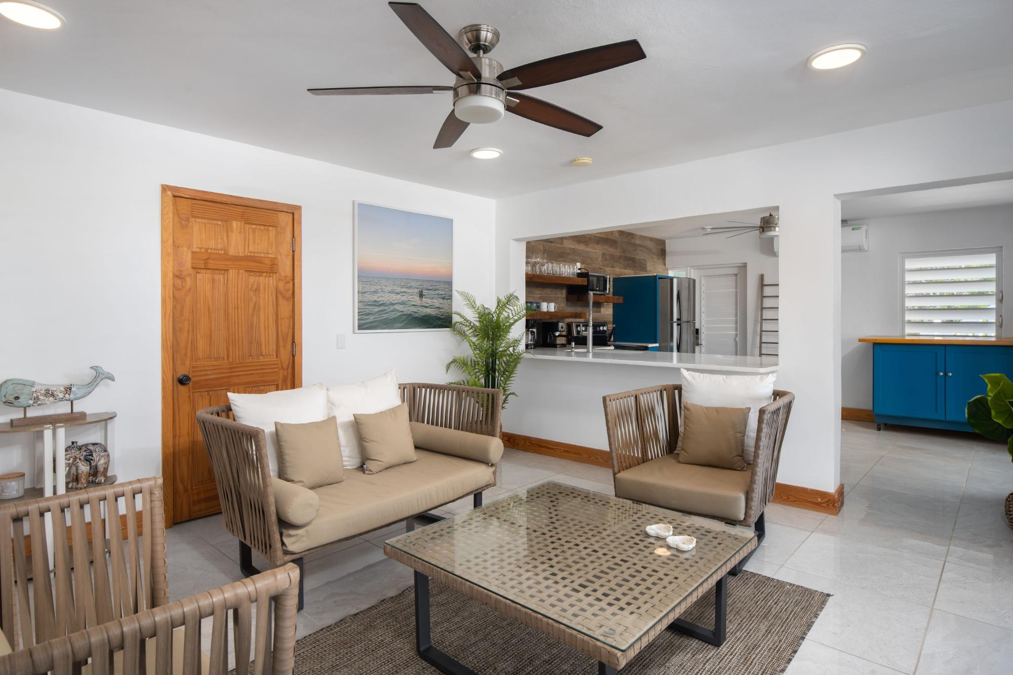 VILLA JUAN DEL MAR: CHALK SOUND