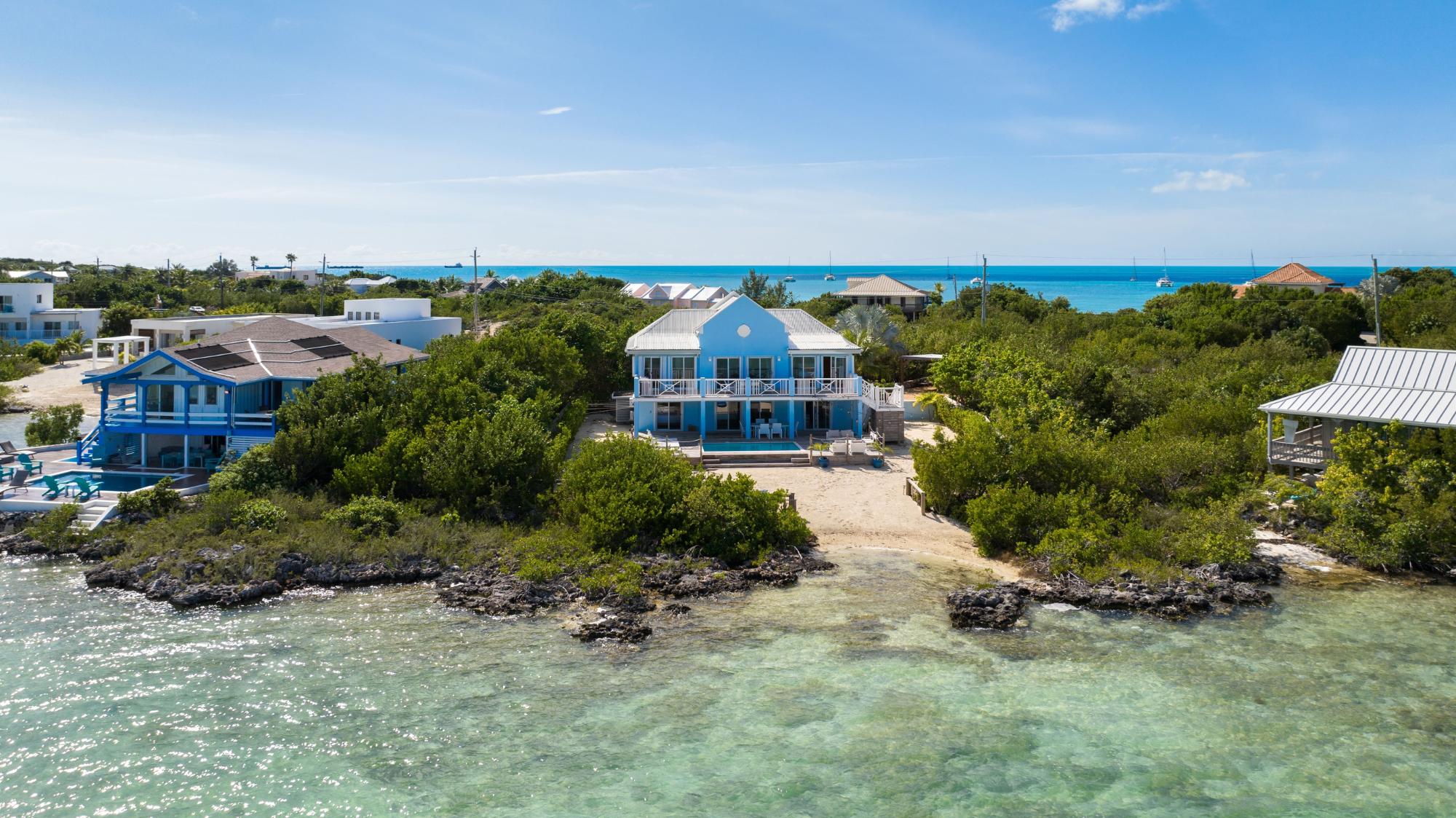VILLA JUAN DEL MAR: CHALK SOUND