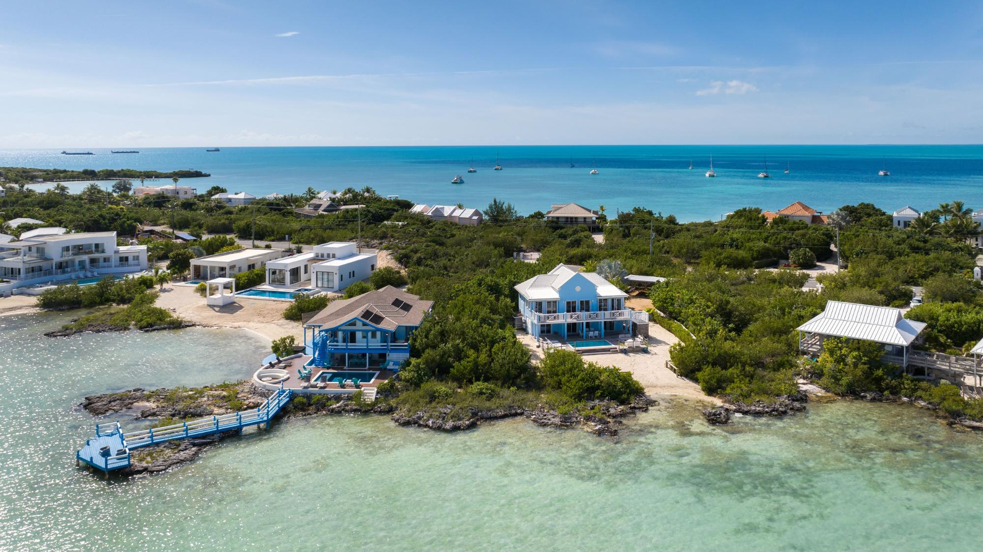 VILLA JUAN DEL MAR: CHALK SOUND