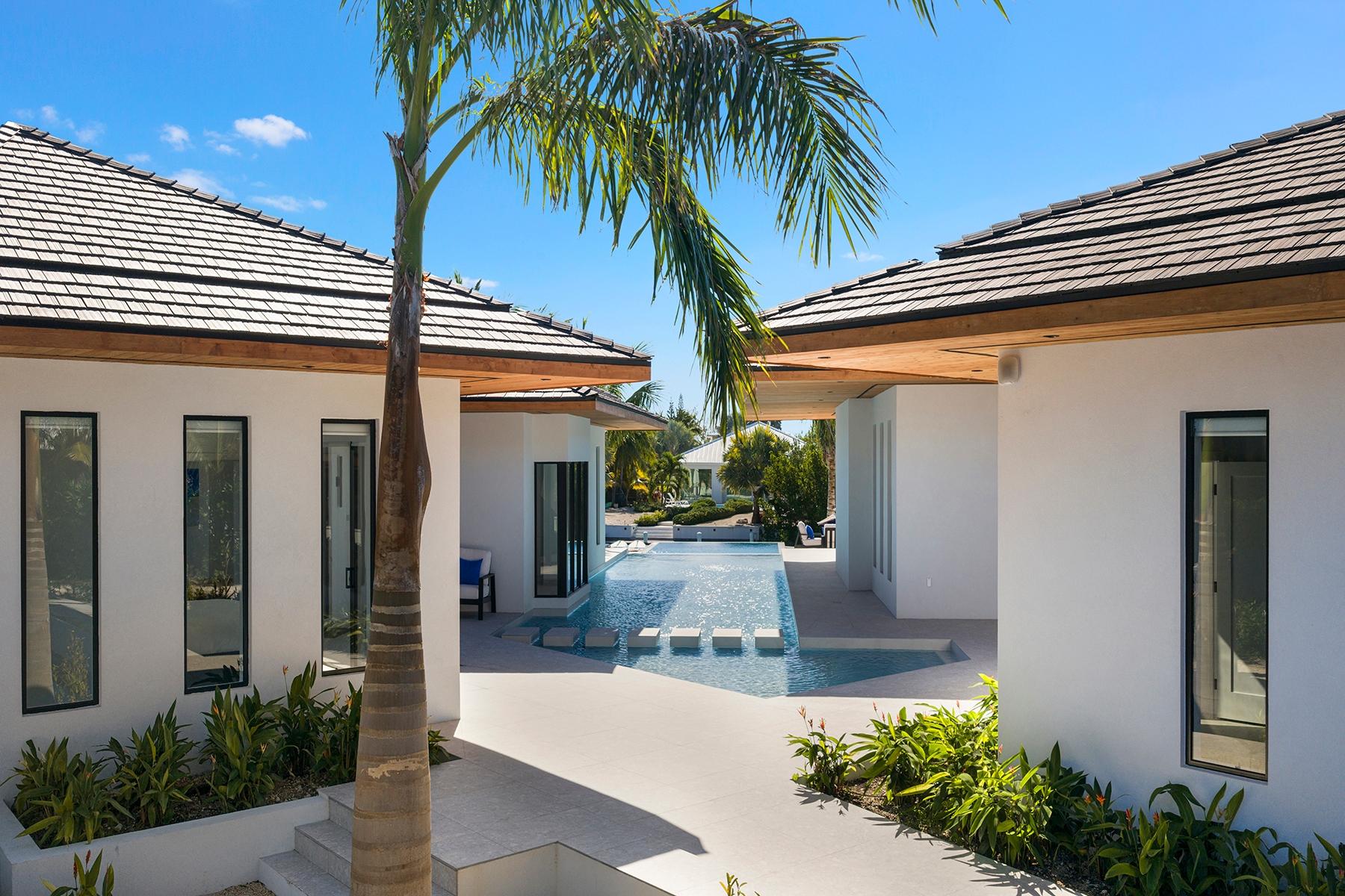 Aqua Solis Villa- Leeward