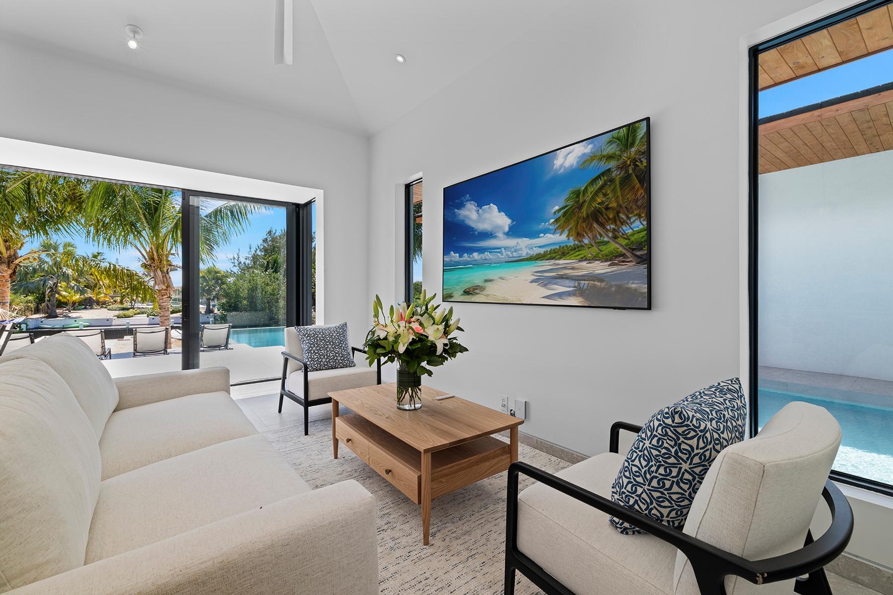 Aqua Solis Villa- Leeward