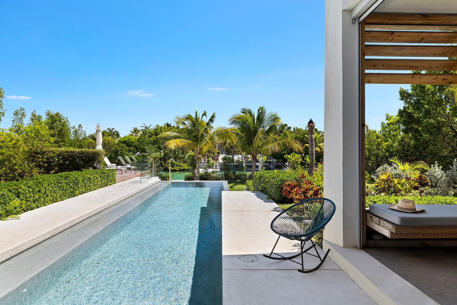 Villa 7 - Blue Cay Estate Canal Front