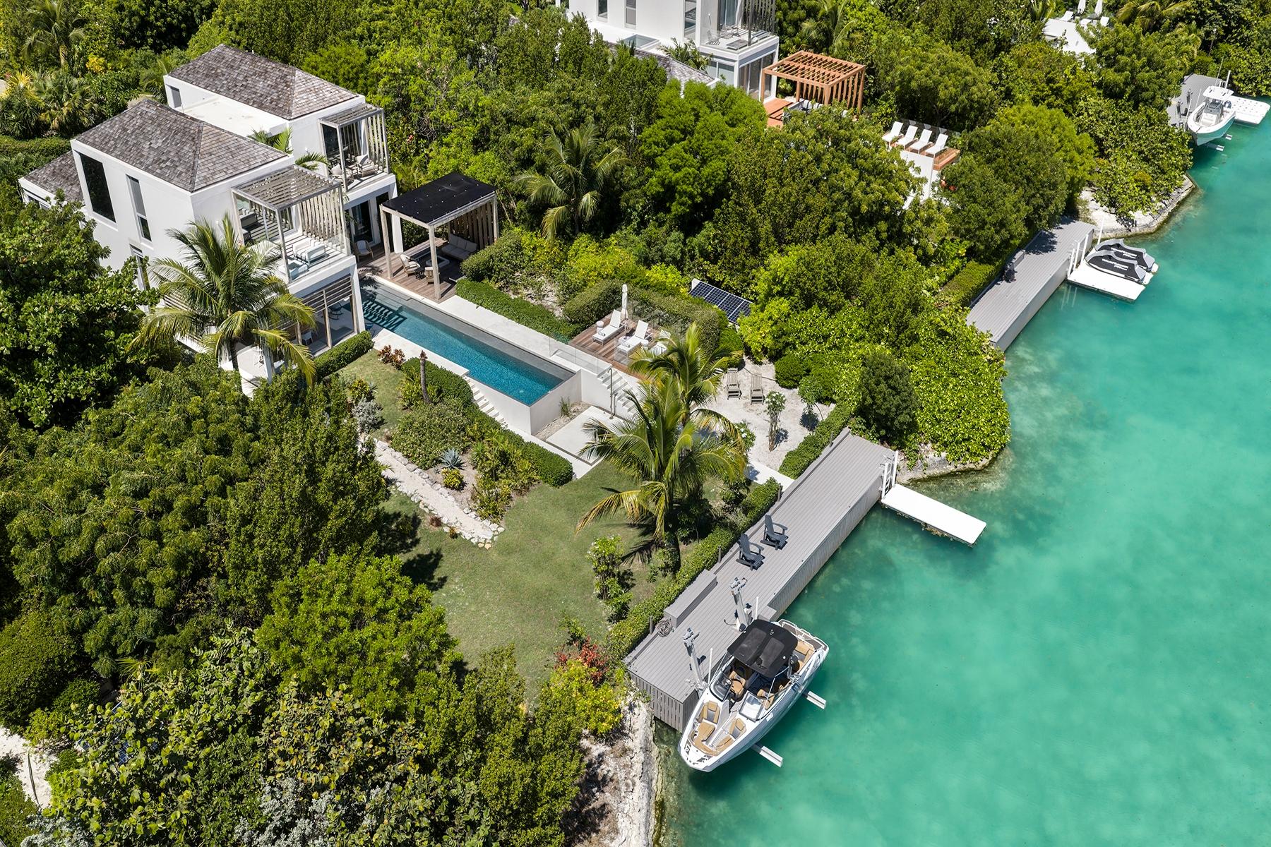 Villa 7 - Blue Cay Estate Canal Front