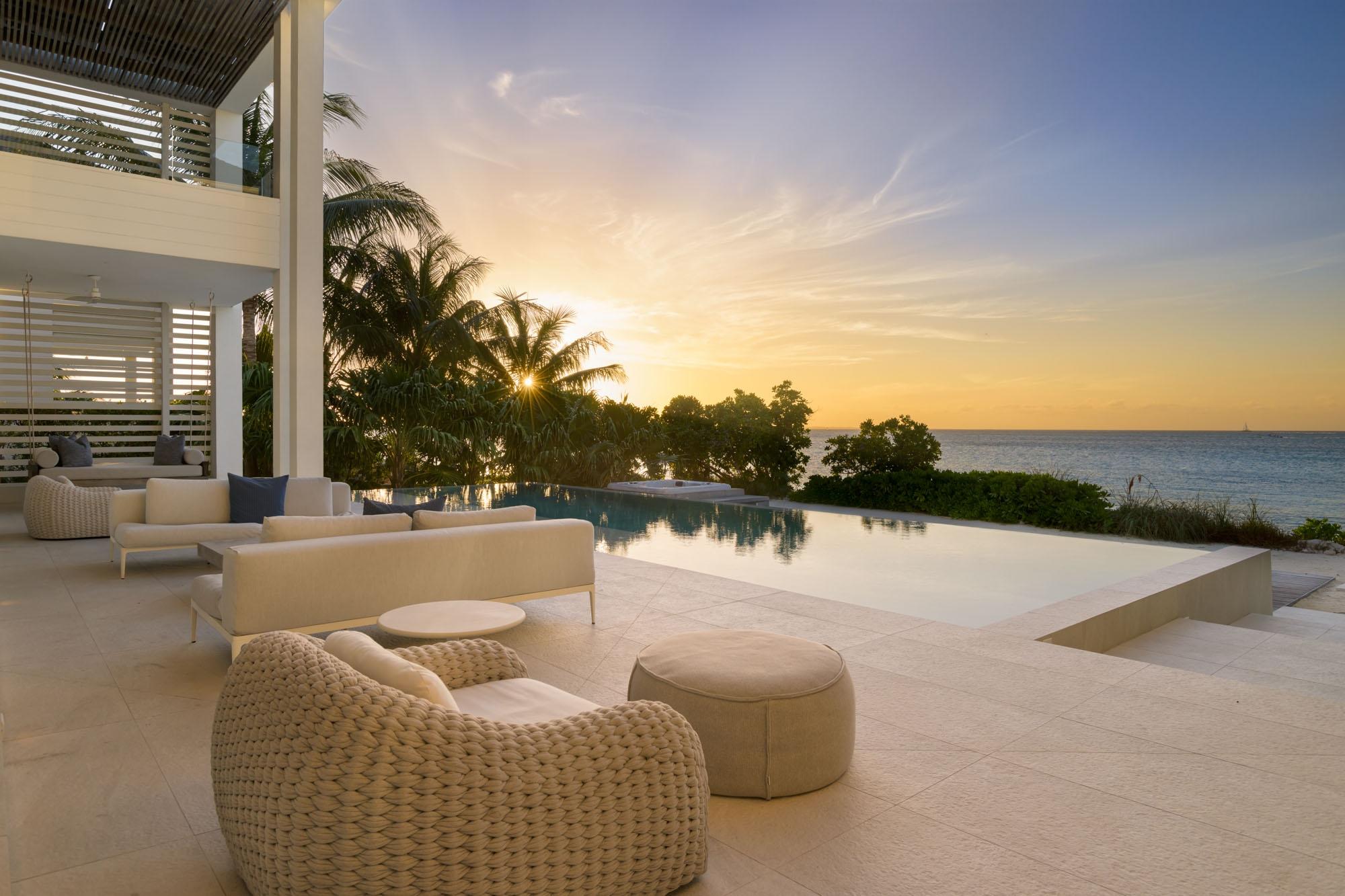 Beach Enclave Grace Bay - Villa 2